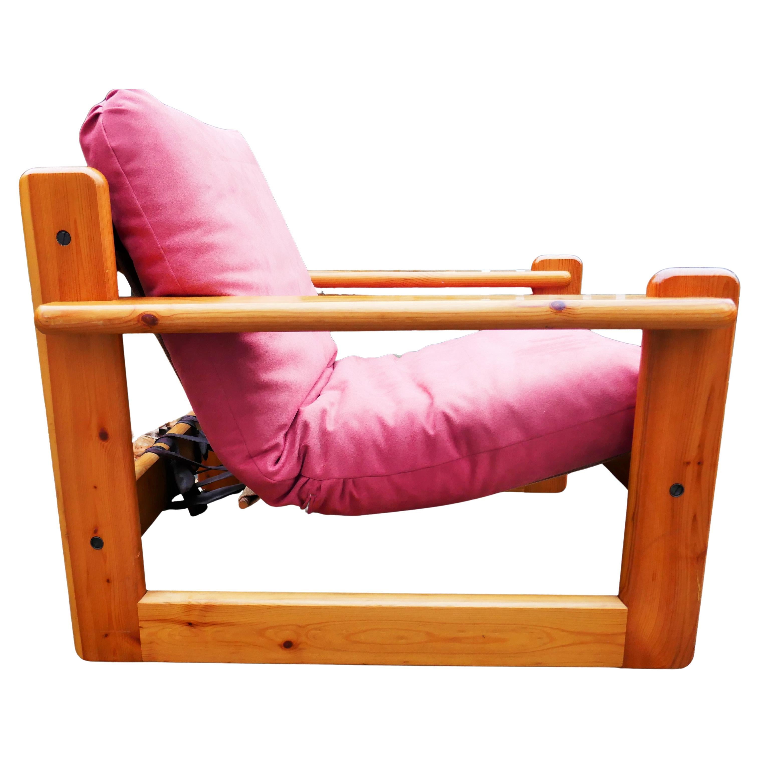 Bois Paire de fauteuils, canapé et table en pin en vente