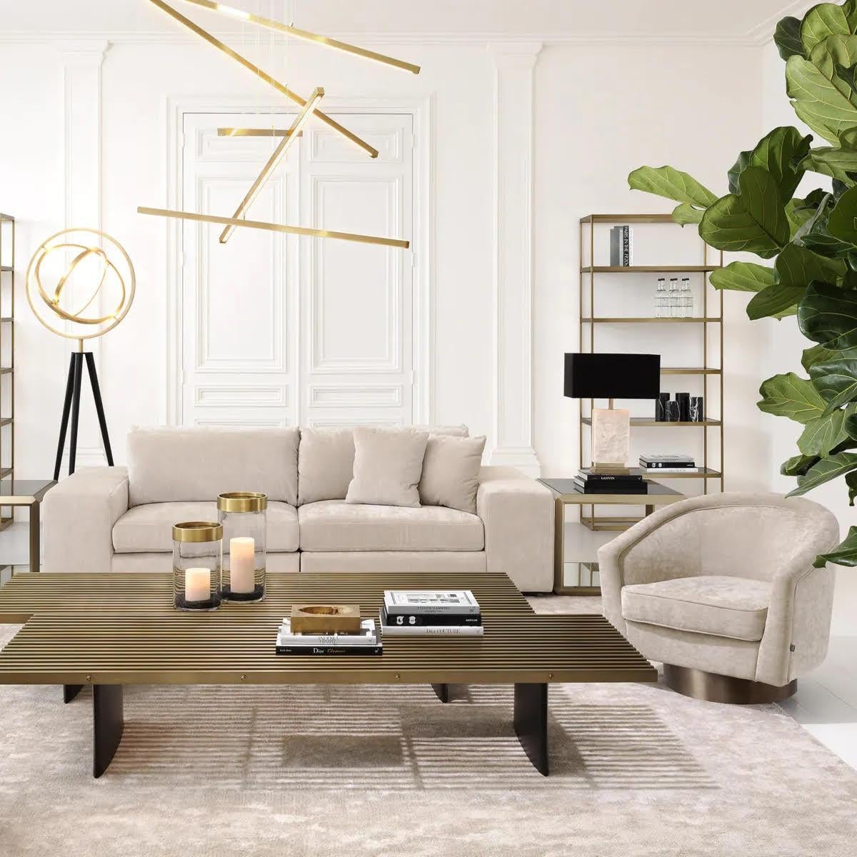 Rilassati al massimo su questa elegante poltrona. 
Un design contemporaneo con un tocco retrò caratterizza questa magnifica poltrona a botte, che poggia su una base girevole in oro opaco per un tocco moderno. Il tessuto di alta qualità conferisce a