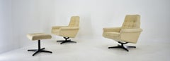 Coppia di poltrone, Tabouret di Morávek a Munzar, anni '68