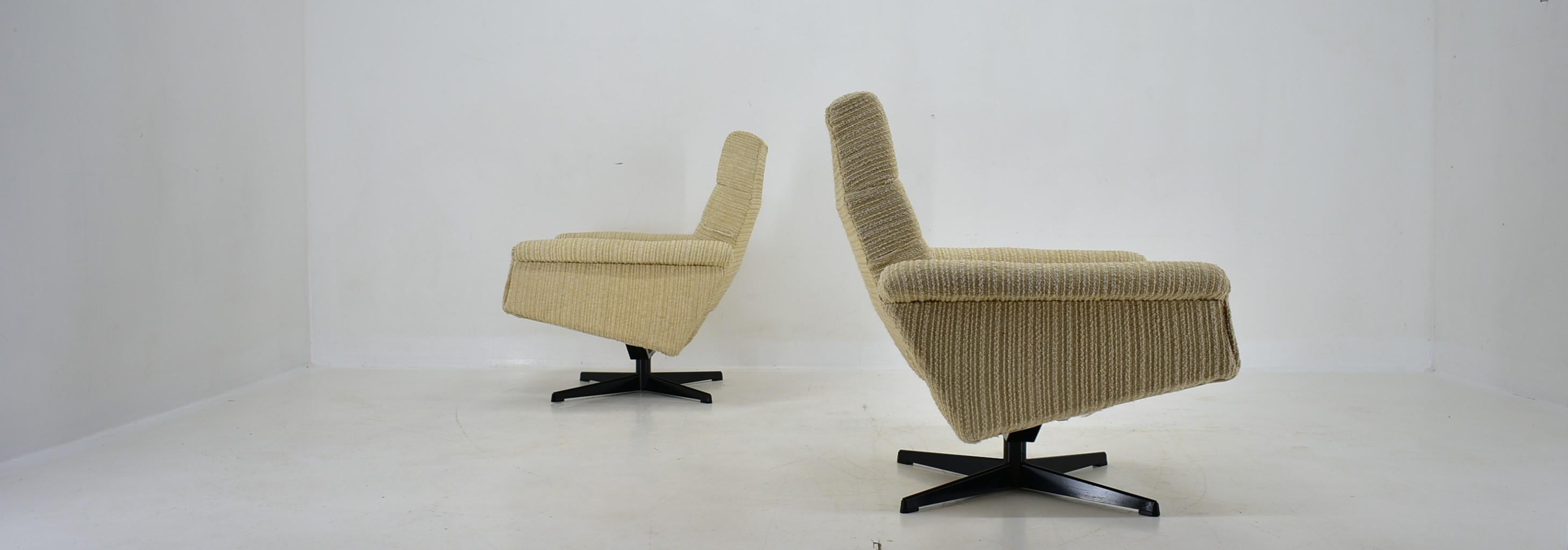 Fabric Pair of Armchairs, Tabouret by Morávek a Munzar, 1968s For Sale
