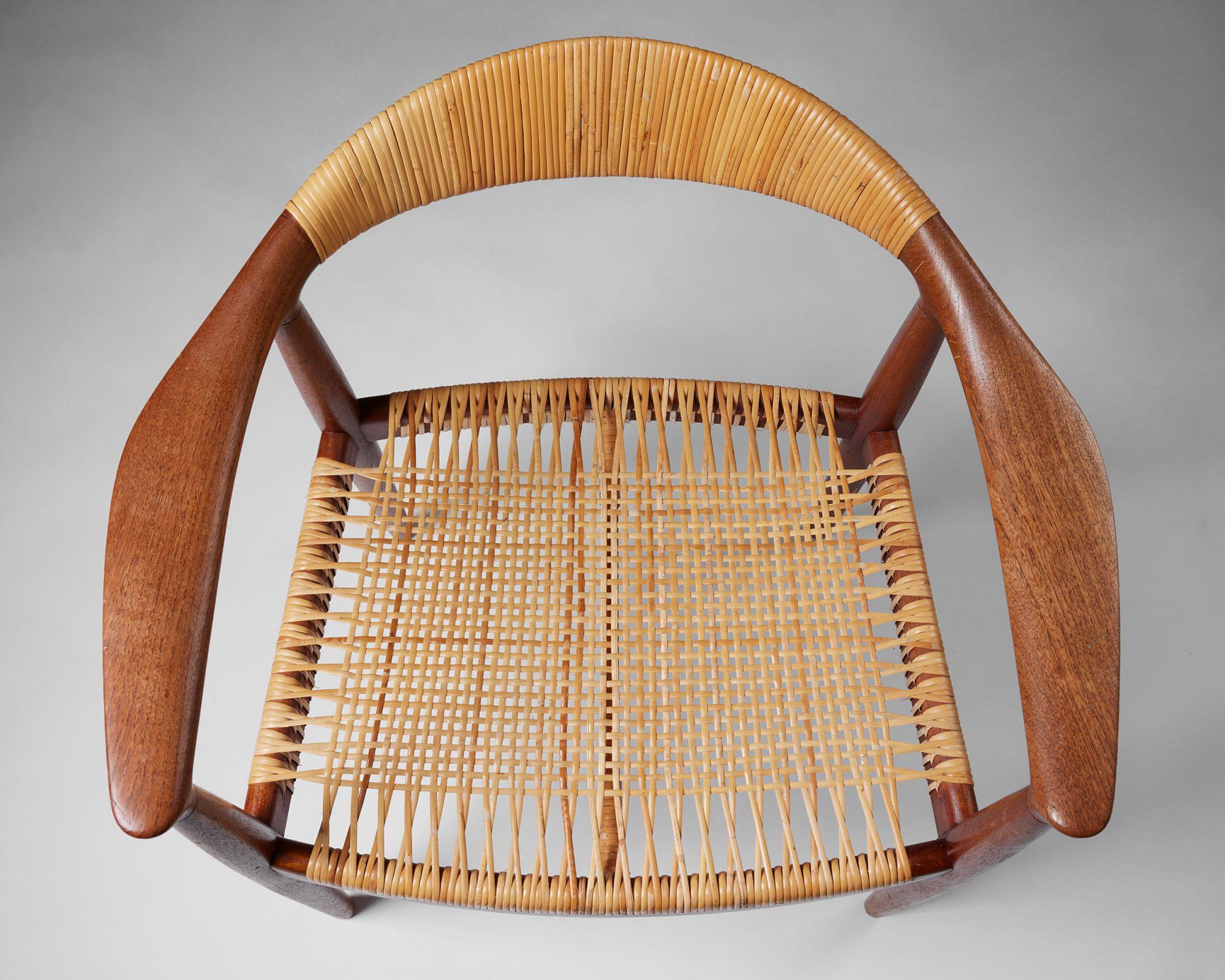 Coppia di poltrone 'The Chair' modello JH 501 disegnate da Hans J. Wegner 1949 in vendita 4
