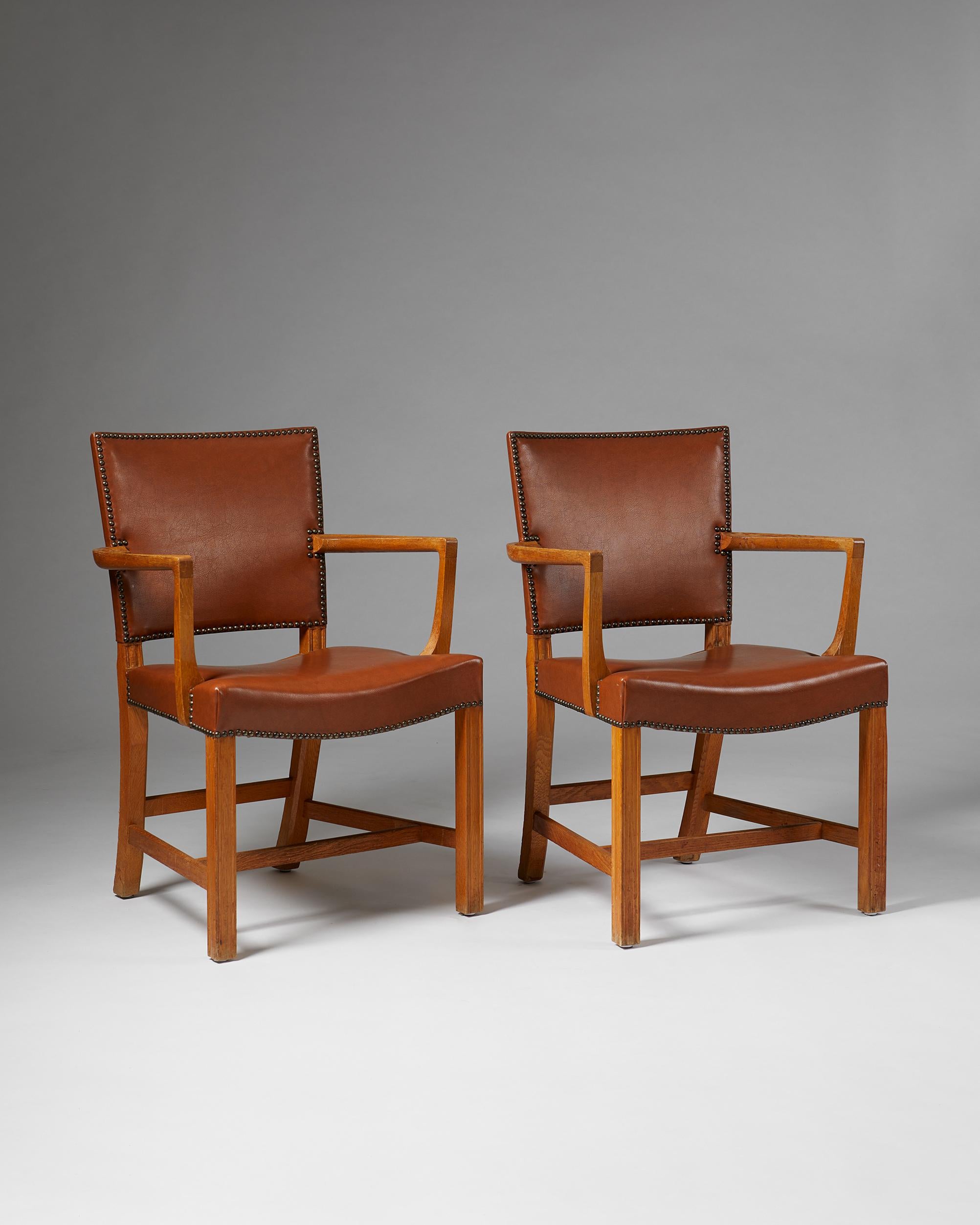 Mid-Century Modern Paire de fauteuils The Red Chair conçus par Kaare Klint pour Rud. Rasmussen en vente