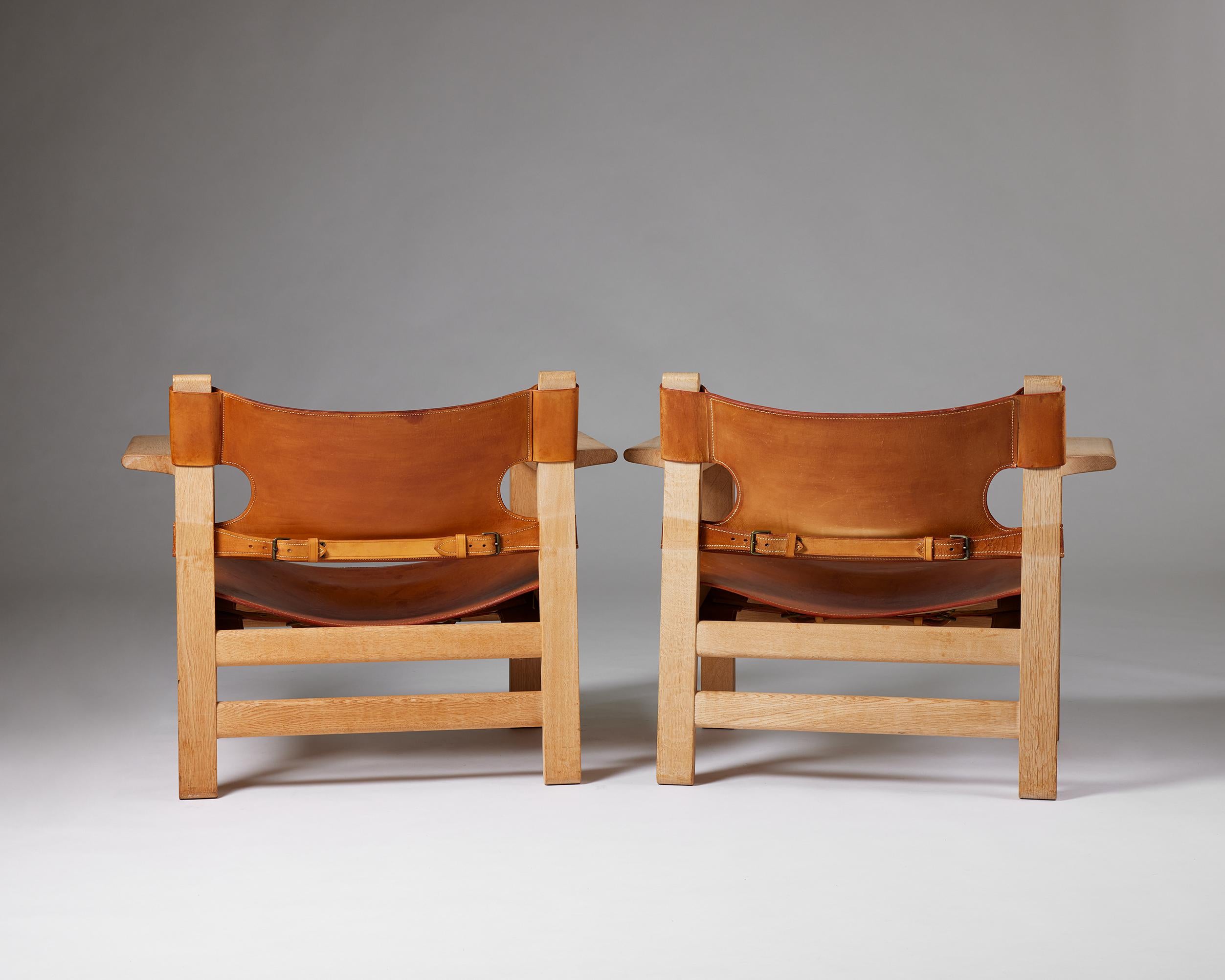 Mid-20th Century Pair of armchairs ‘The Spanish Chair’ model 2226 designed by Börge Mogensen Oak For Sale