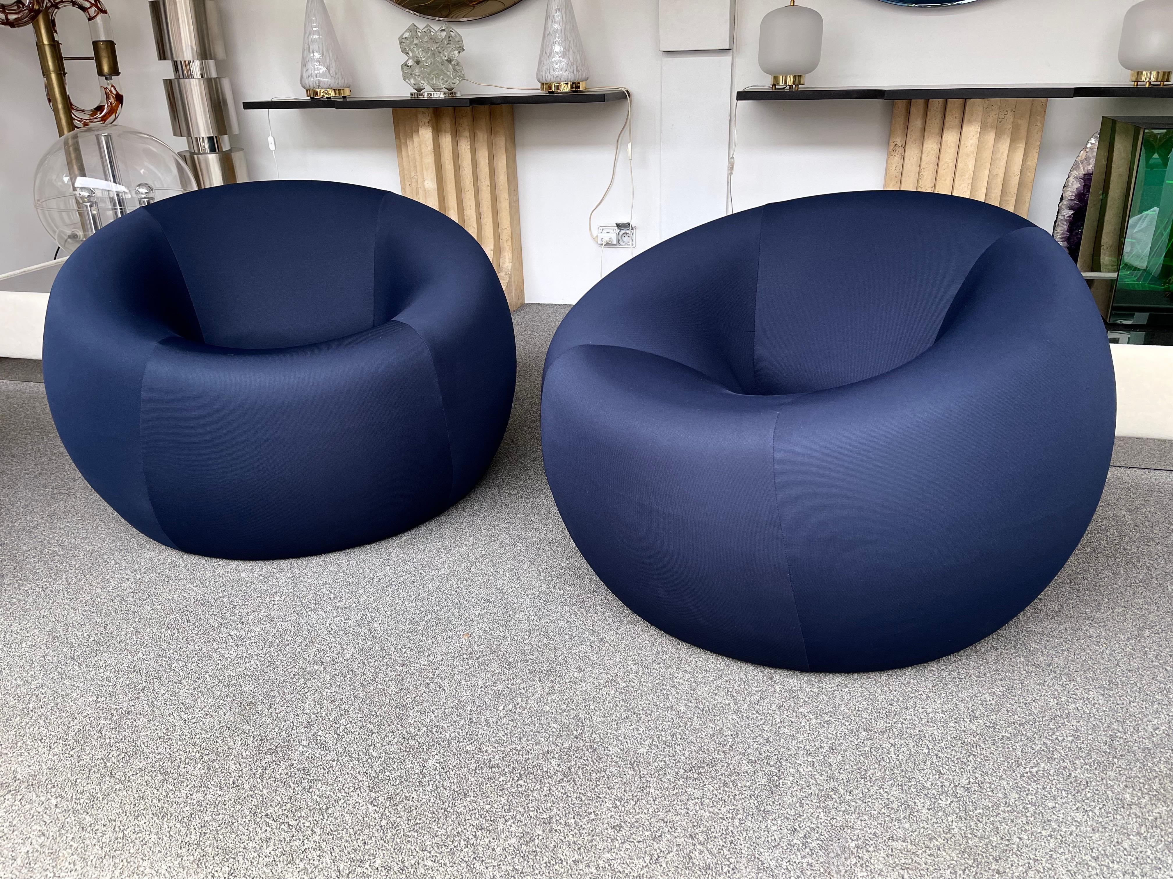 Space Age Pair of Armchairs UP by Gaetano Pesce for B&B Italia. 1960s 3