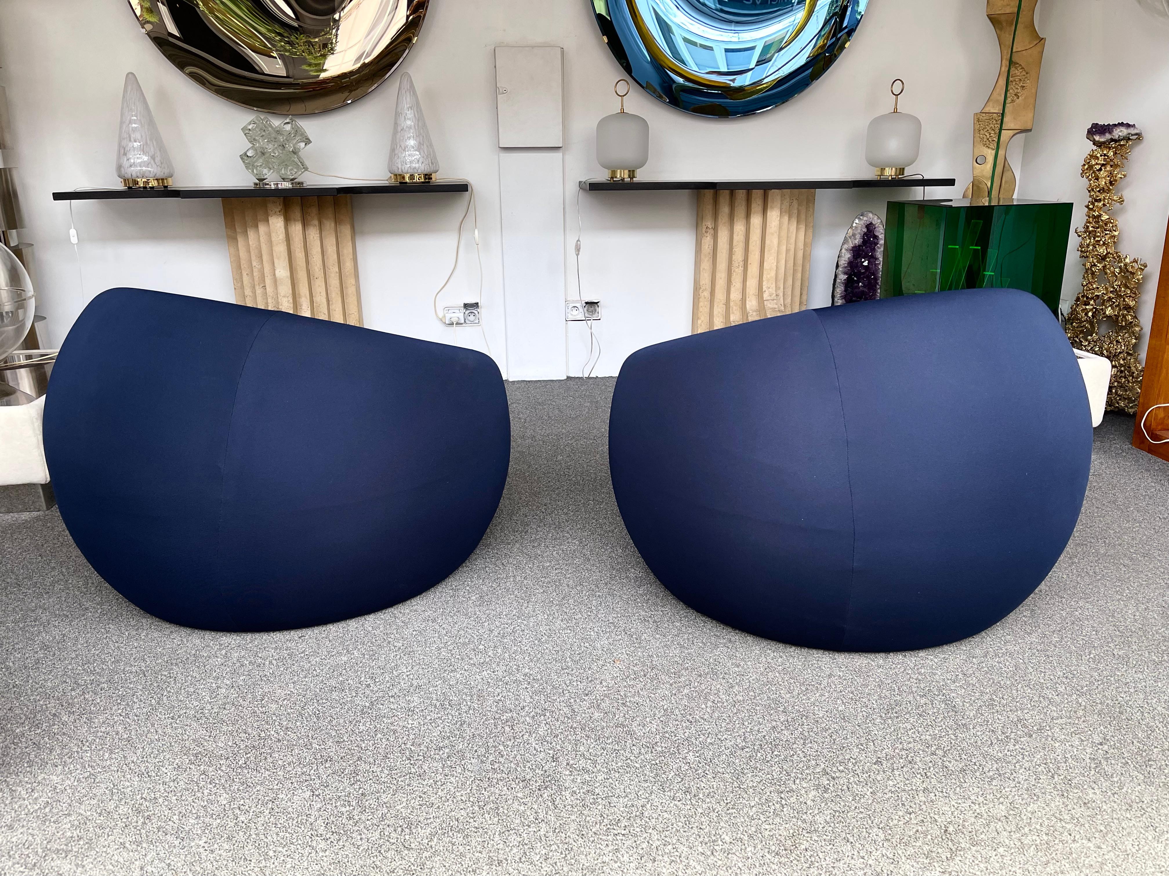 Space Age Pair of Armchairs UP by Gaetano Pesce for B&B Italia. 1960s 5