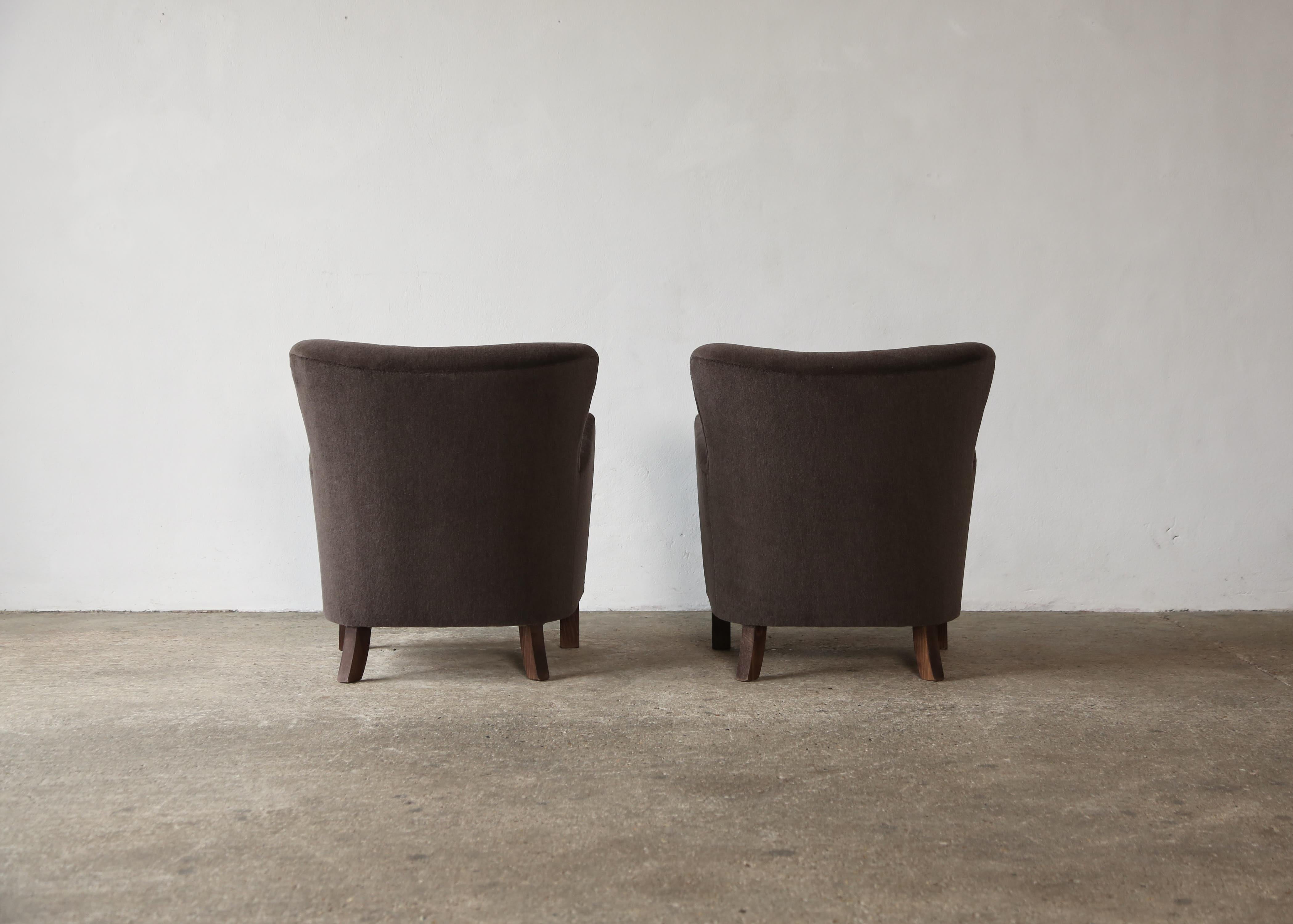 Pair of Armchairs, Upholstered in Pure Alpaca For Sale 3