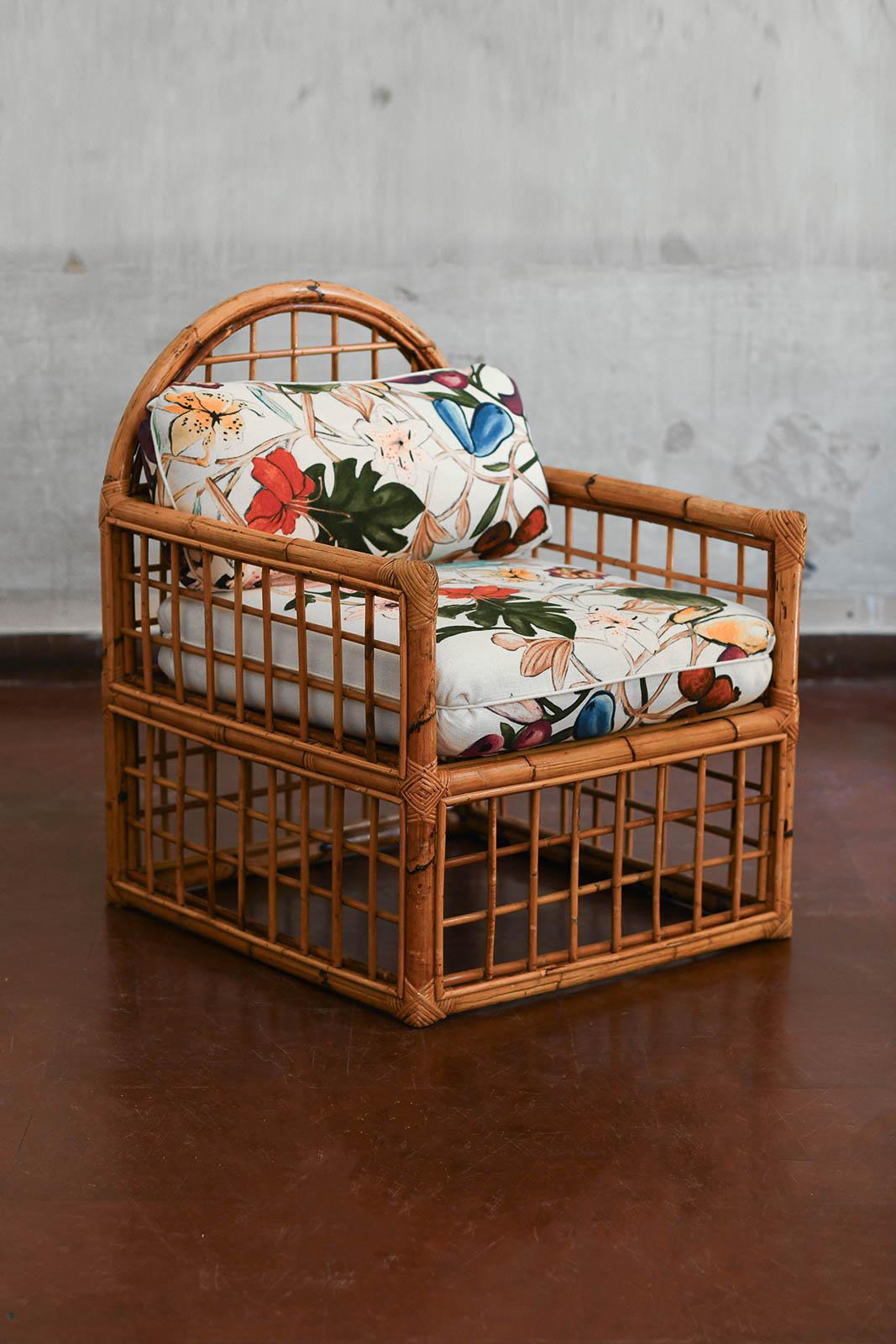 Paire de fauteuils à dossier arqué et bambou tissé, 1970 Bon état - En vente à Roma, RM