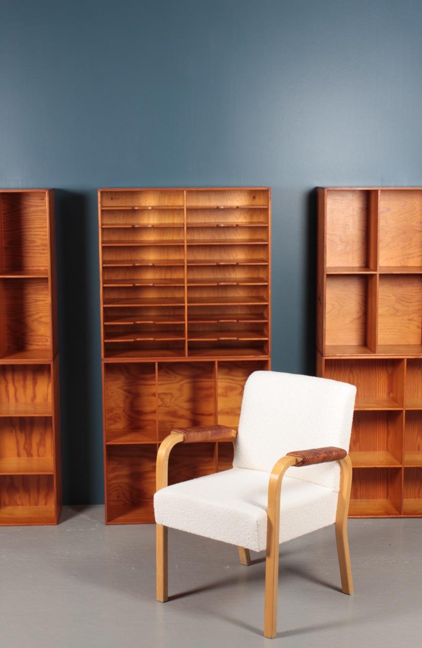 Pair of Armchairs with Bouclé and Patinated Leather by Alvar Aalto, 1950s 6