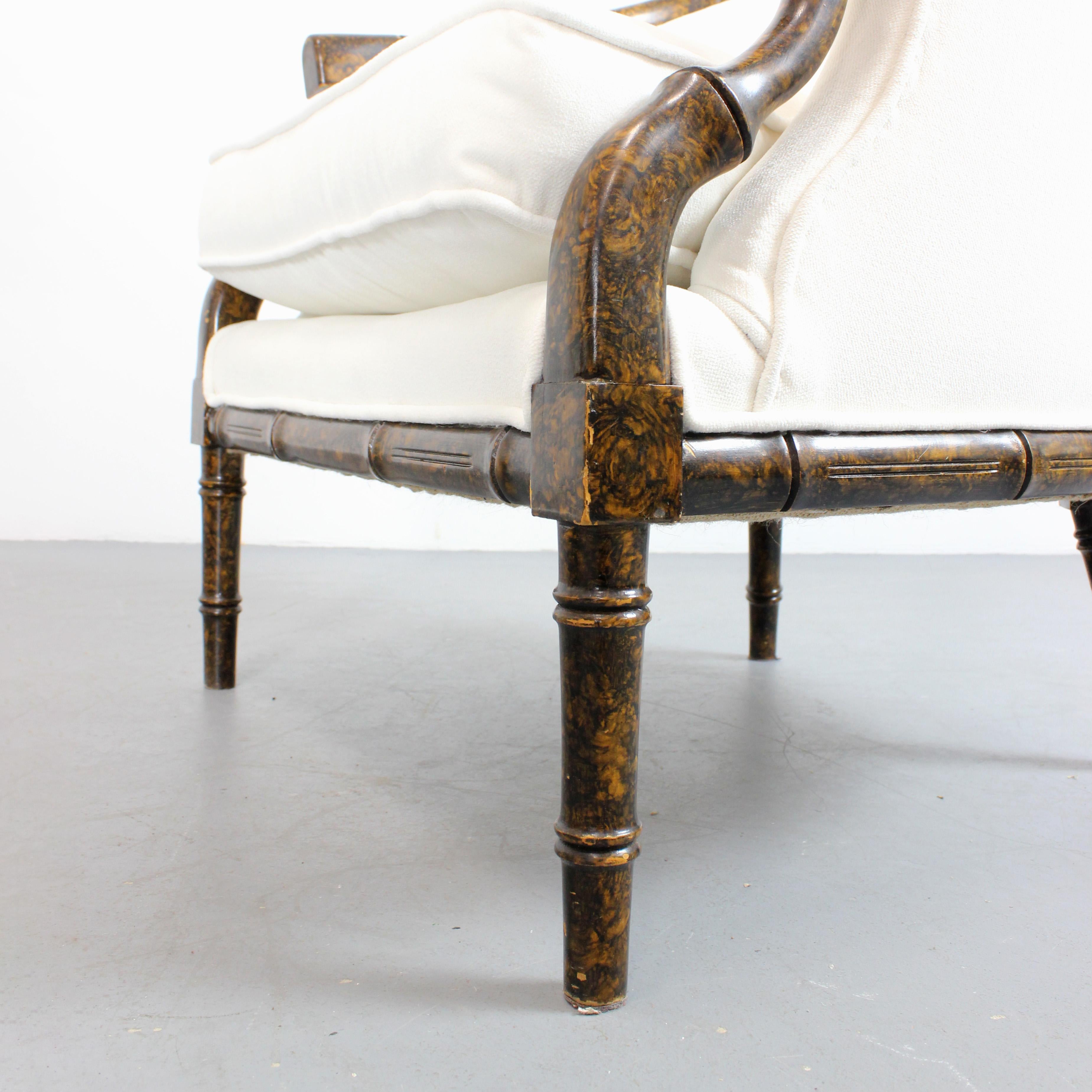 French Pair of armchairs with carved bamboo-like frames and burl lacquered wood - For Sale