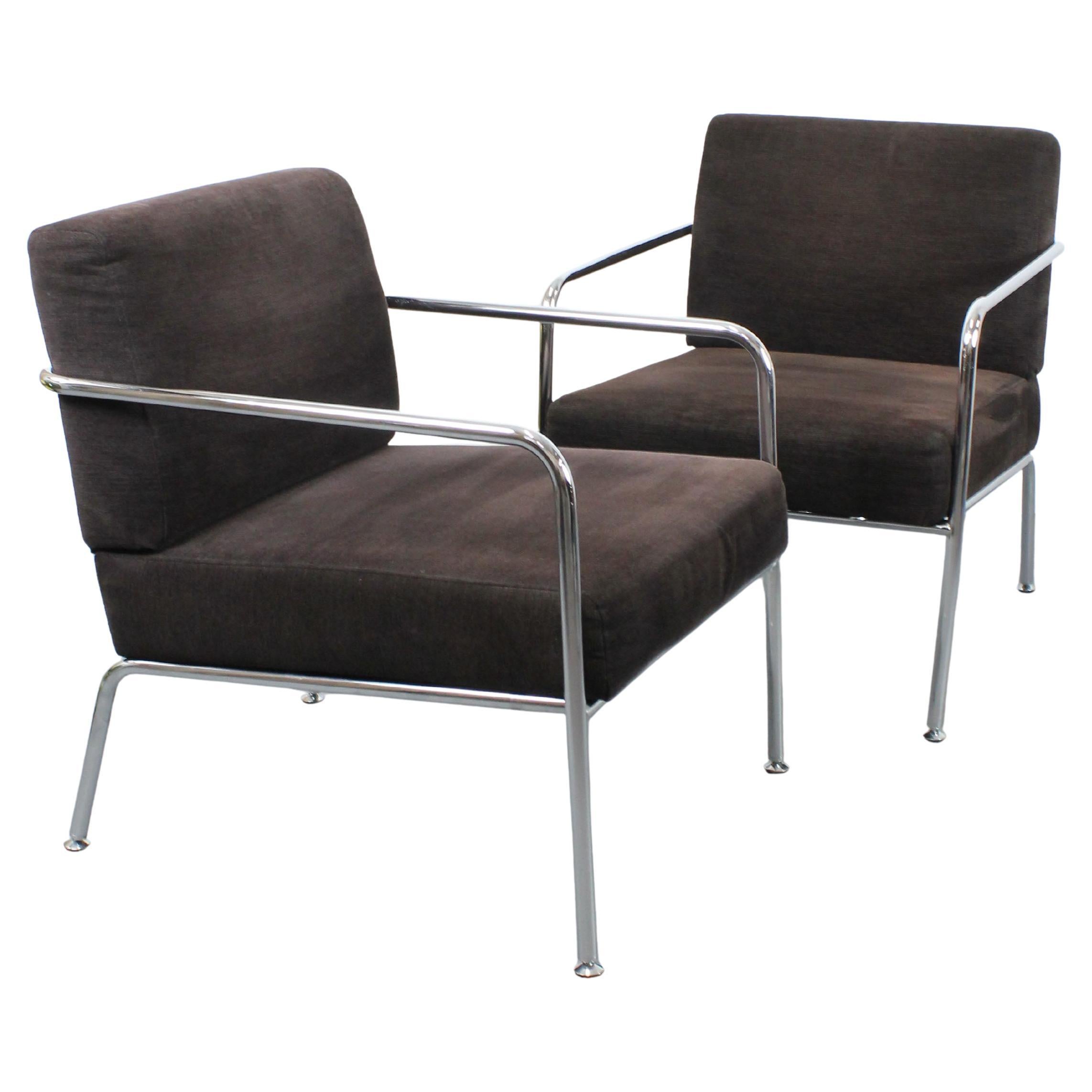 Pair of armchairs with chrome-plated tubular steel frame and brown upholstery en venta