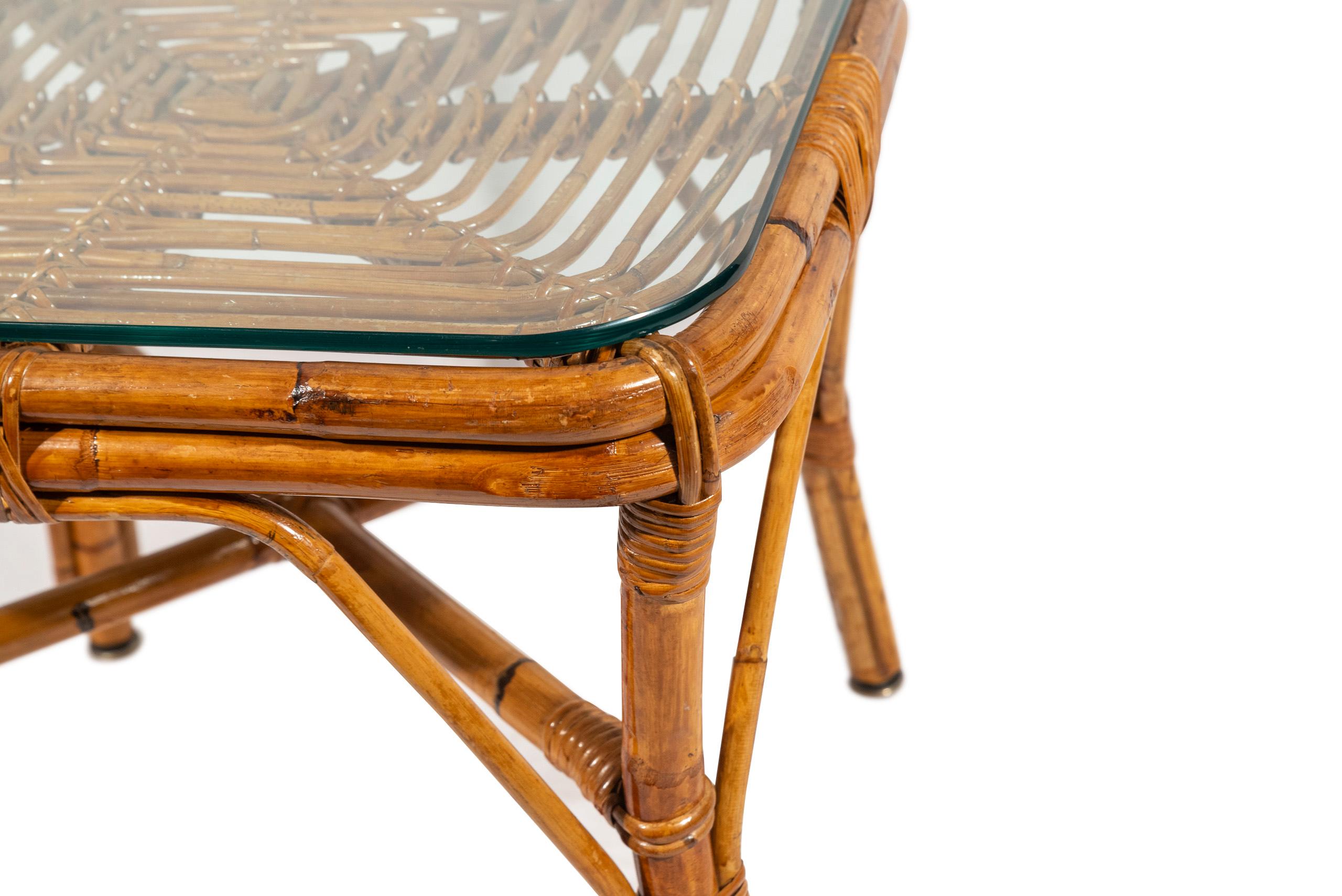 Mid-Century Modern Paire de fauteuils avec table basse, bambou, circa 1970, France
