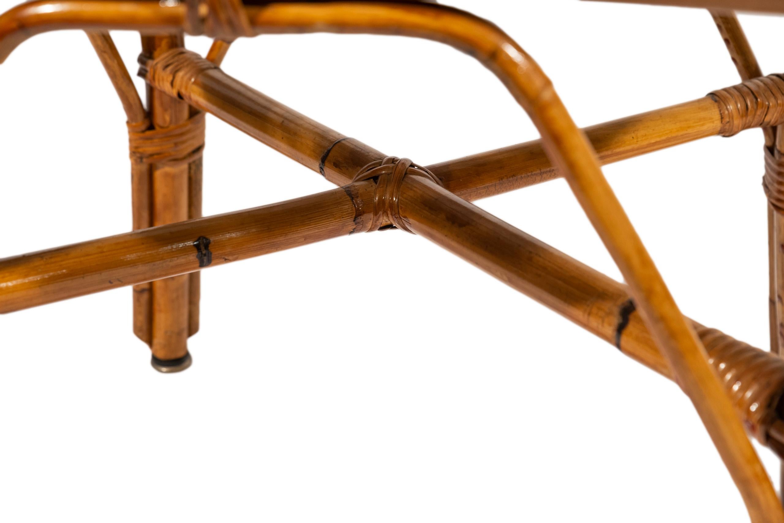 Fin du 20e siècle Paire de fauteuils avec table basse, bambou, circa 1970, France
