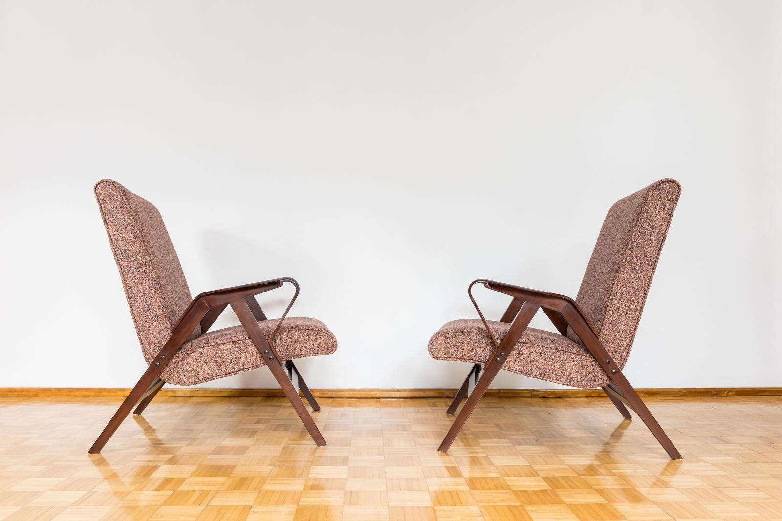 20th Century  Pair of armchairs with ottoman by František Jirák for Tatra Nabytok 1960's XXL 