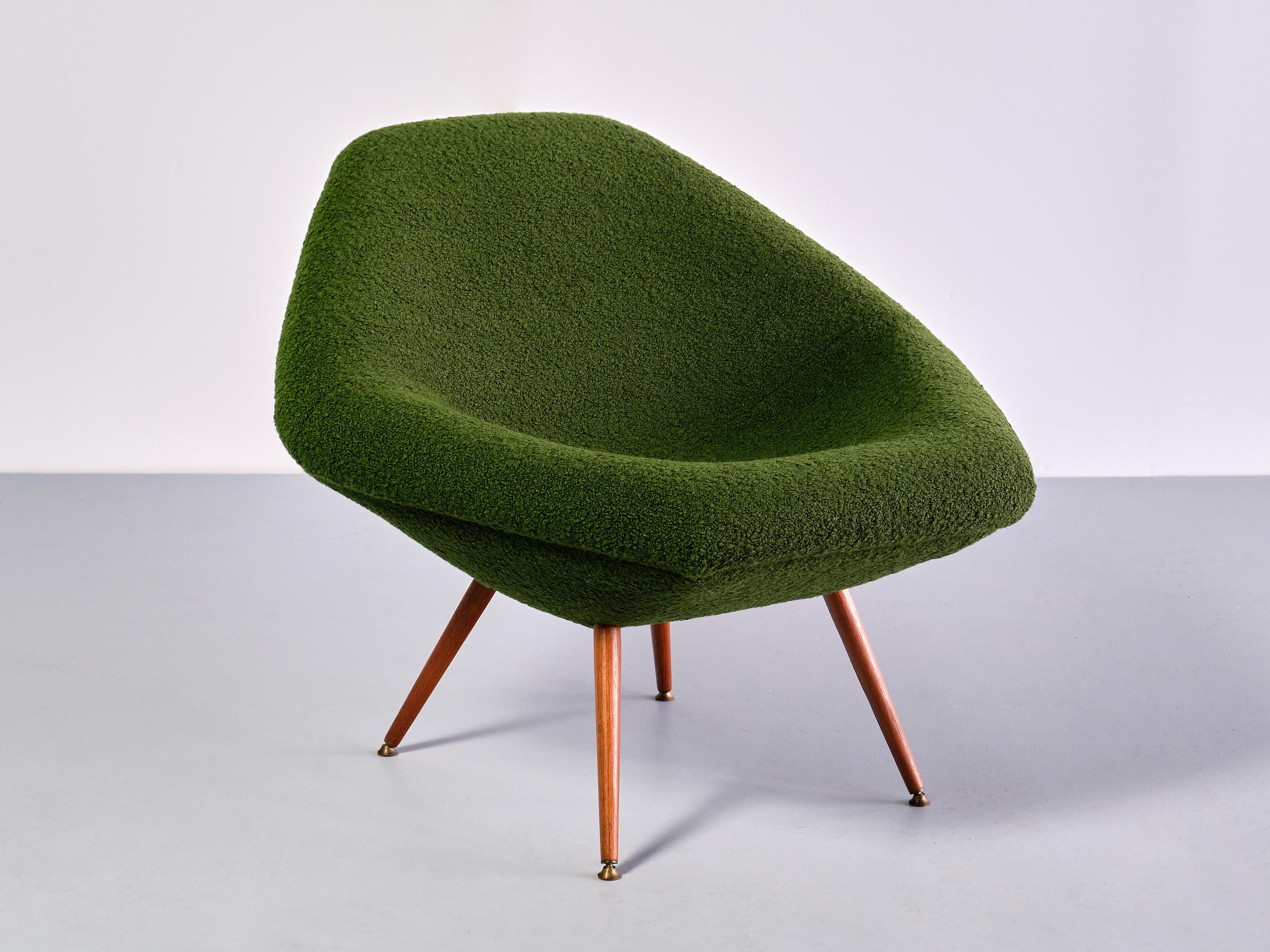 Pair of Arne Dahlén Lounge Chairs in Green Bouclé and Teak, Sweden, 1960s In Good Condition For Sale In The Hague, NL