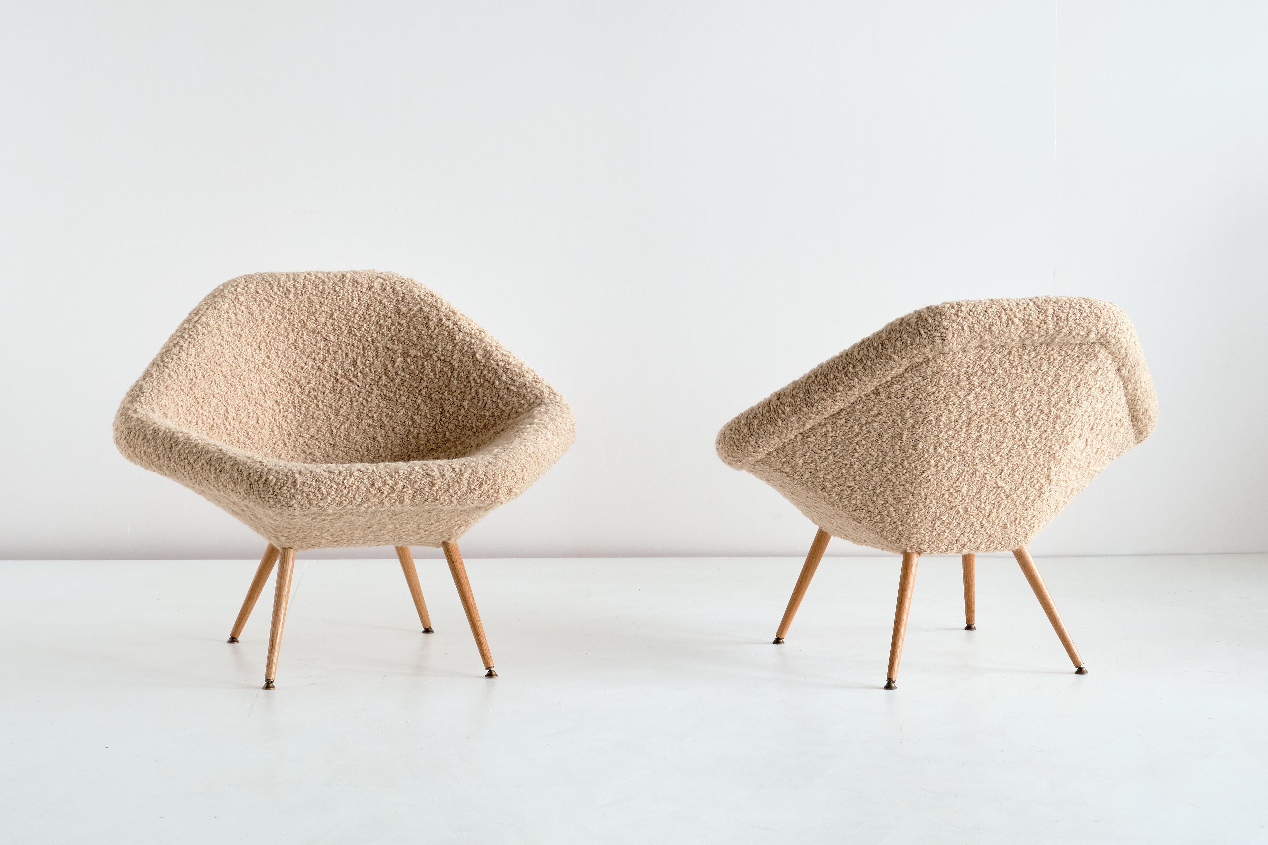 Scandinavian Modern Pair of Arne Dahlén Lounge Chairs in Pierre Frey Bouclé and Oak, Sweden, 1960s