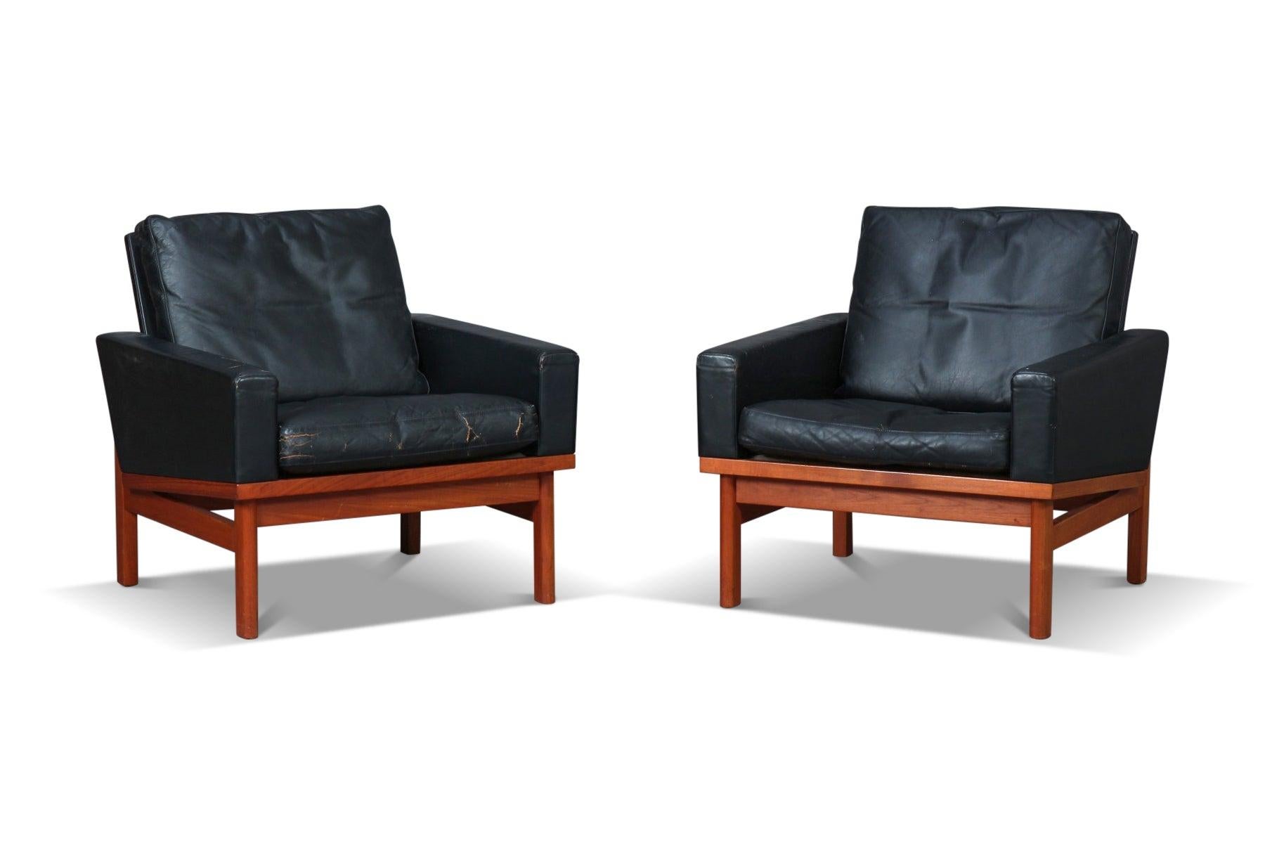 Pair of Arne Hovmand Olsen Lounge Chairs in Teak + Oak 3
