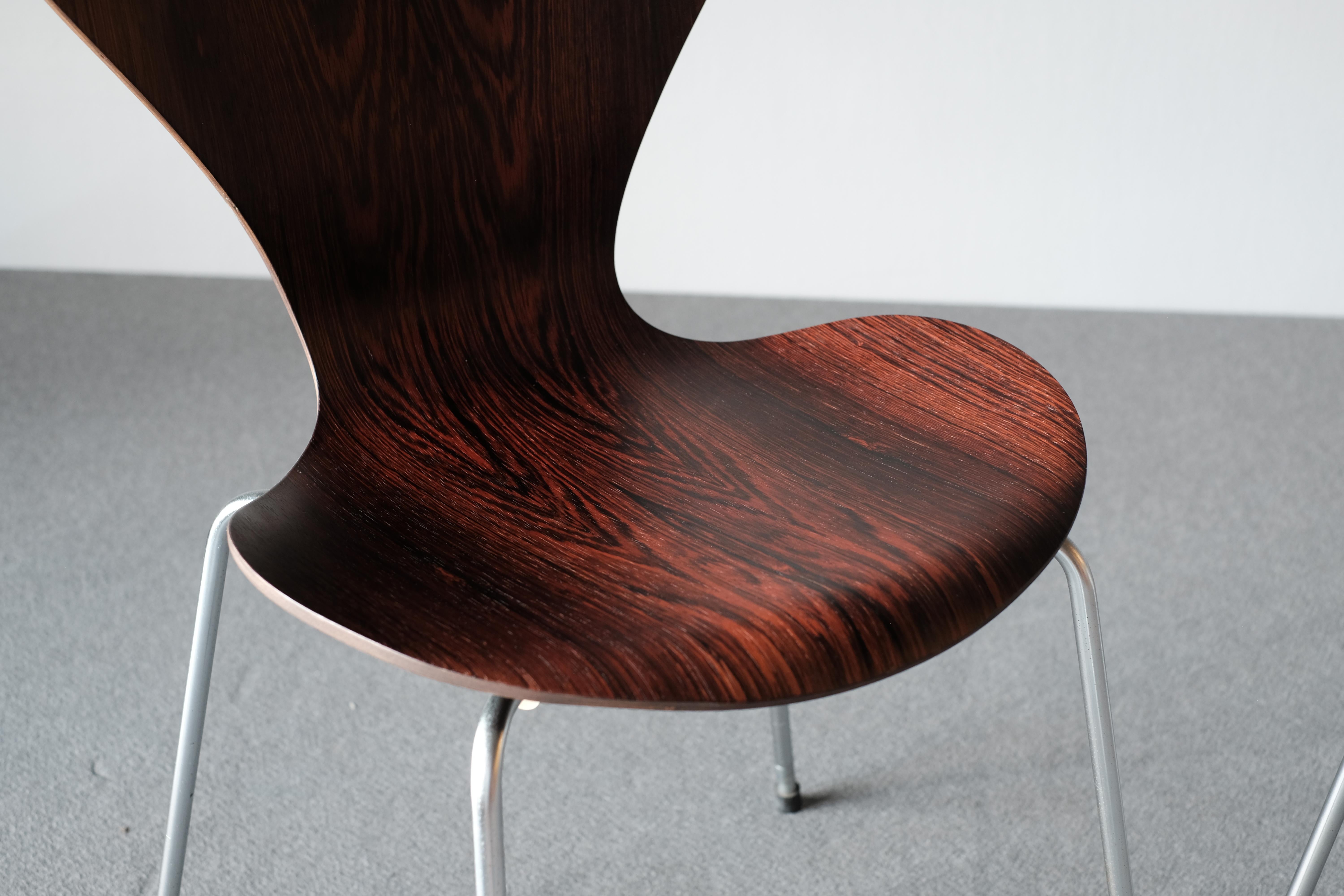 Danish Pair of Arne Jacobsen Chairs in Brazilian Rosewood