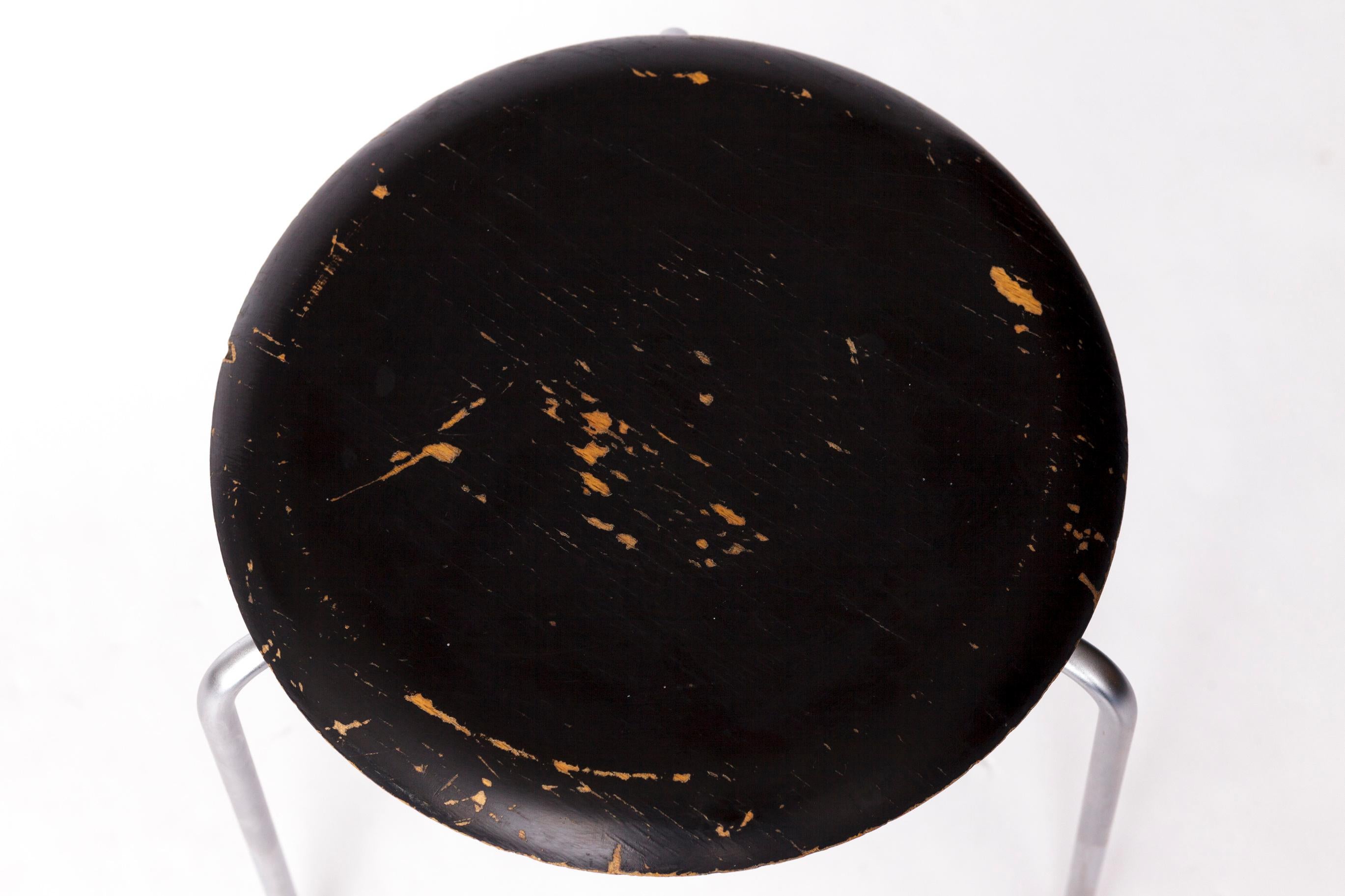 Polished Pair of Arne Jacobsen Dot Stools 3170, 1950s Danish Design for Fritz Hansen For Sale