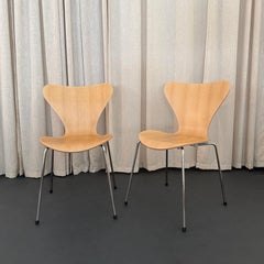 Pair Of Arne Jacobsen For Fritz Hansen Bleached Ash Series 7 Chairs