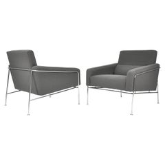 Pair of Arne Jacobsen for Fritz Hansen Series 3300 Gray Lounge Chairs