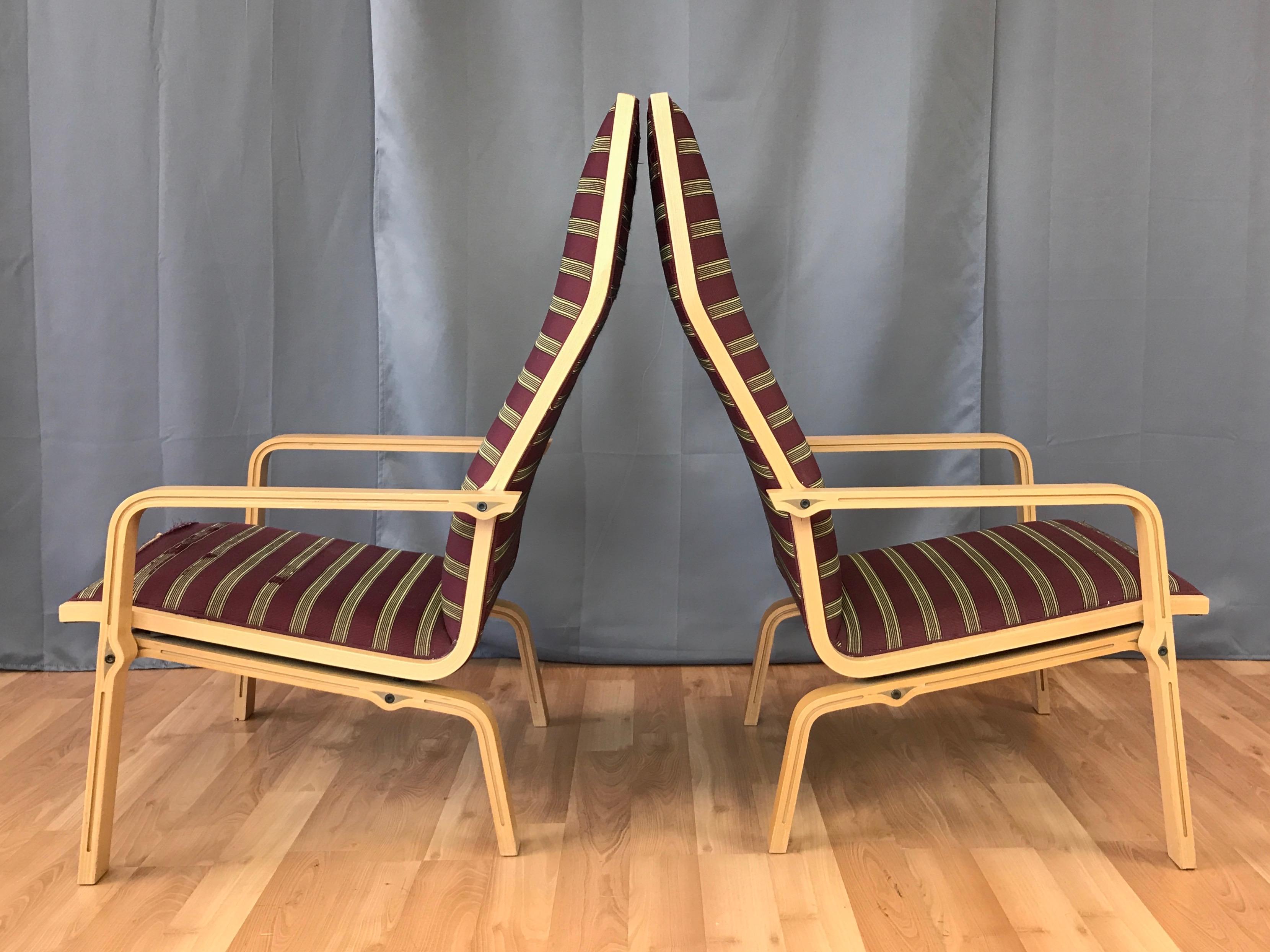 Ein Paar Loungesessel von Arne Jacobsen für Fritz Hansen St. Catherines (Dänisch)