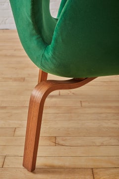 Pair of Arne Jacobsen 'Swan' Chairs ' Model No. 4325