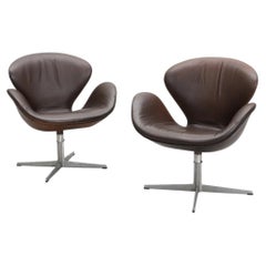 Pair of Arne Jacobsen "Swan“Armchair for Fritz Hansen