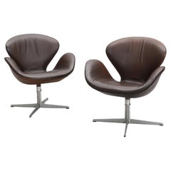 Pair of Arne Jacobsen "Swan“Armchair for Fritz Hansen