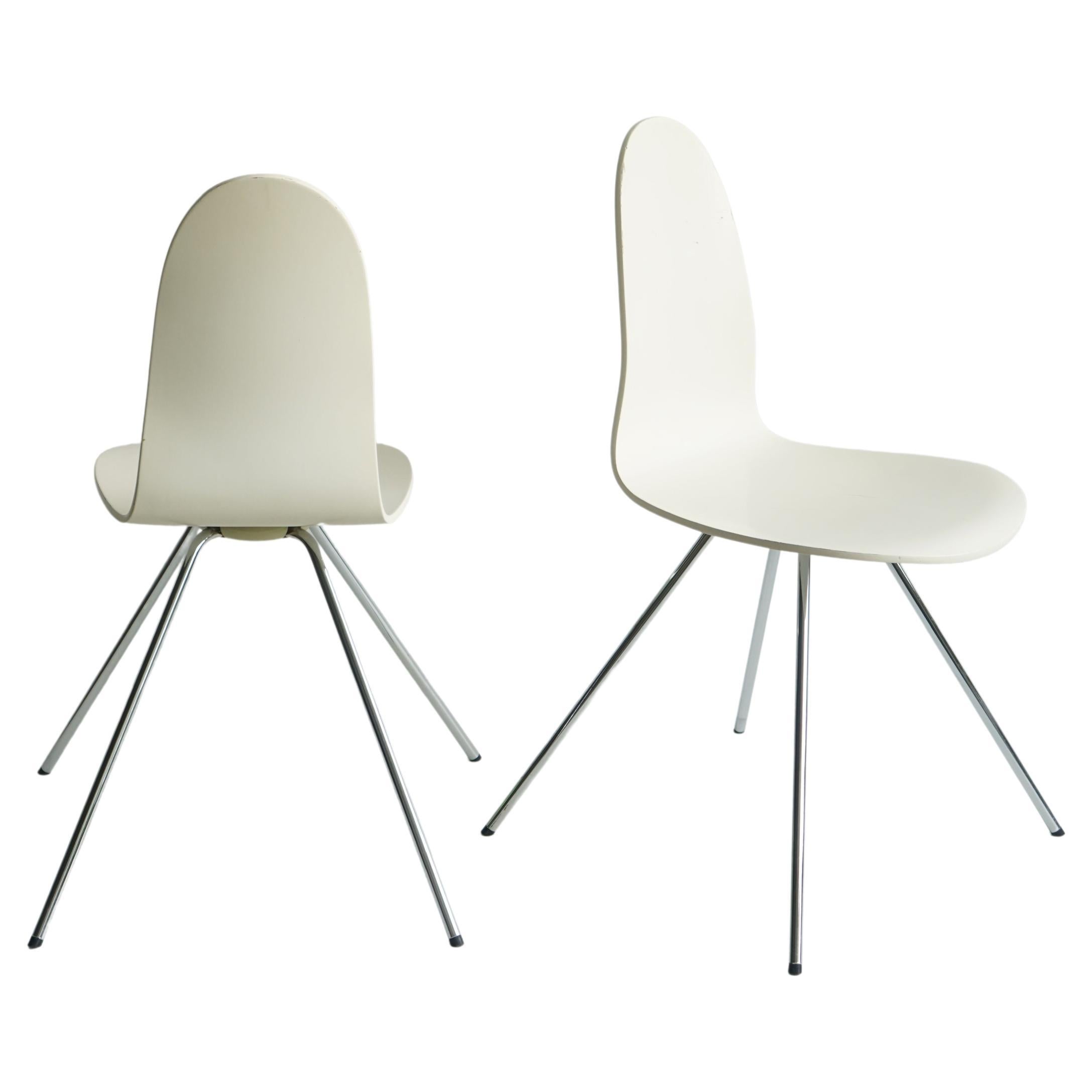 Paire de chaises Arne Jacobsen Tongue par Fritz Hansen circa 1965