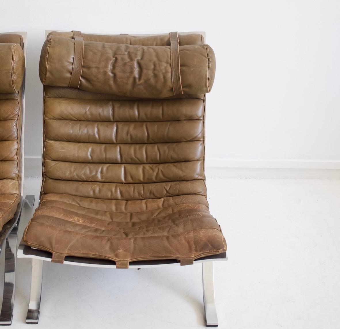 Mid-20th Century Pair of Arne Norell Brown Leather and Steel Ari Lounge Chairs For Sale