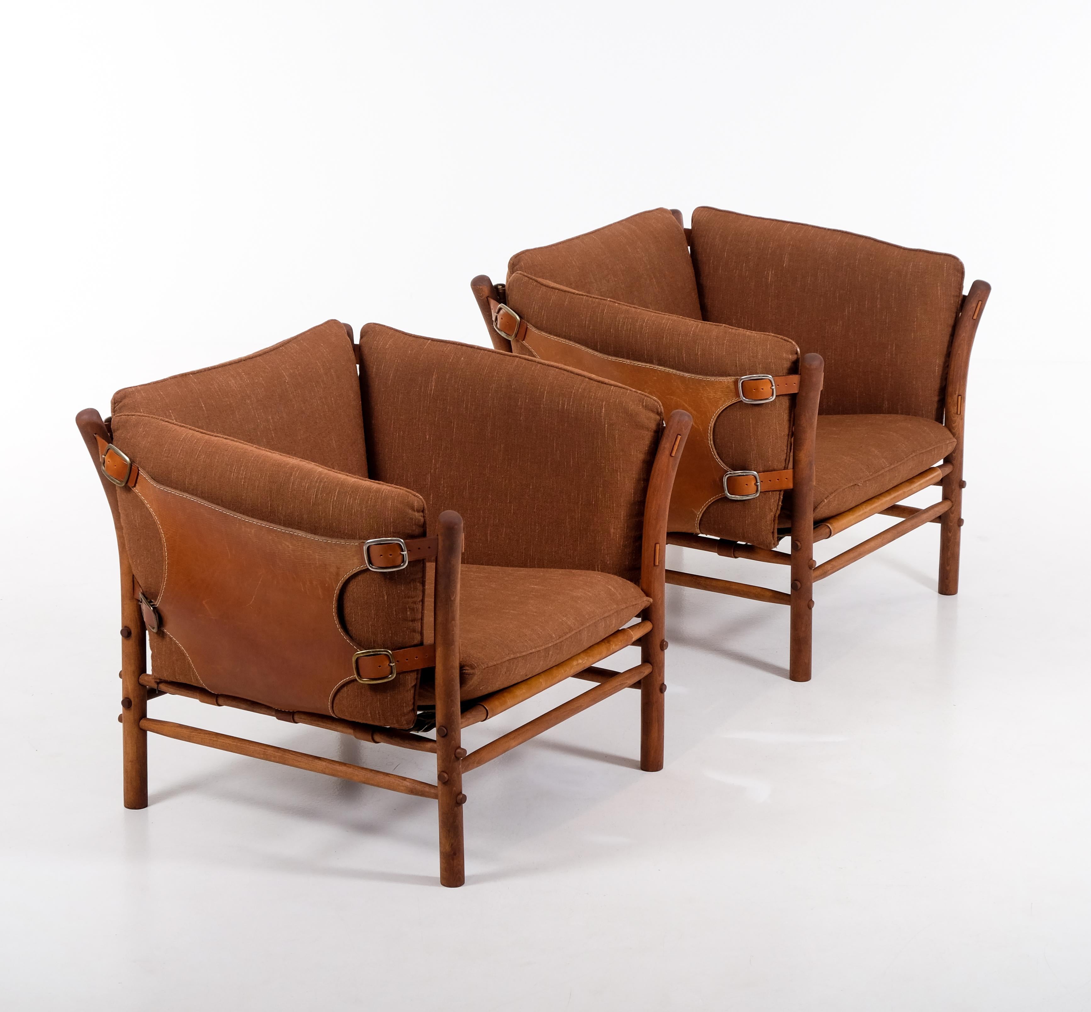 Poltrone Ilona con pelle marrone originale. 
Disegnato da Arne Norell, prodotto da Arne Norell AB ad Aneby, Svezia, anni '1970.