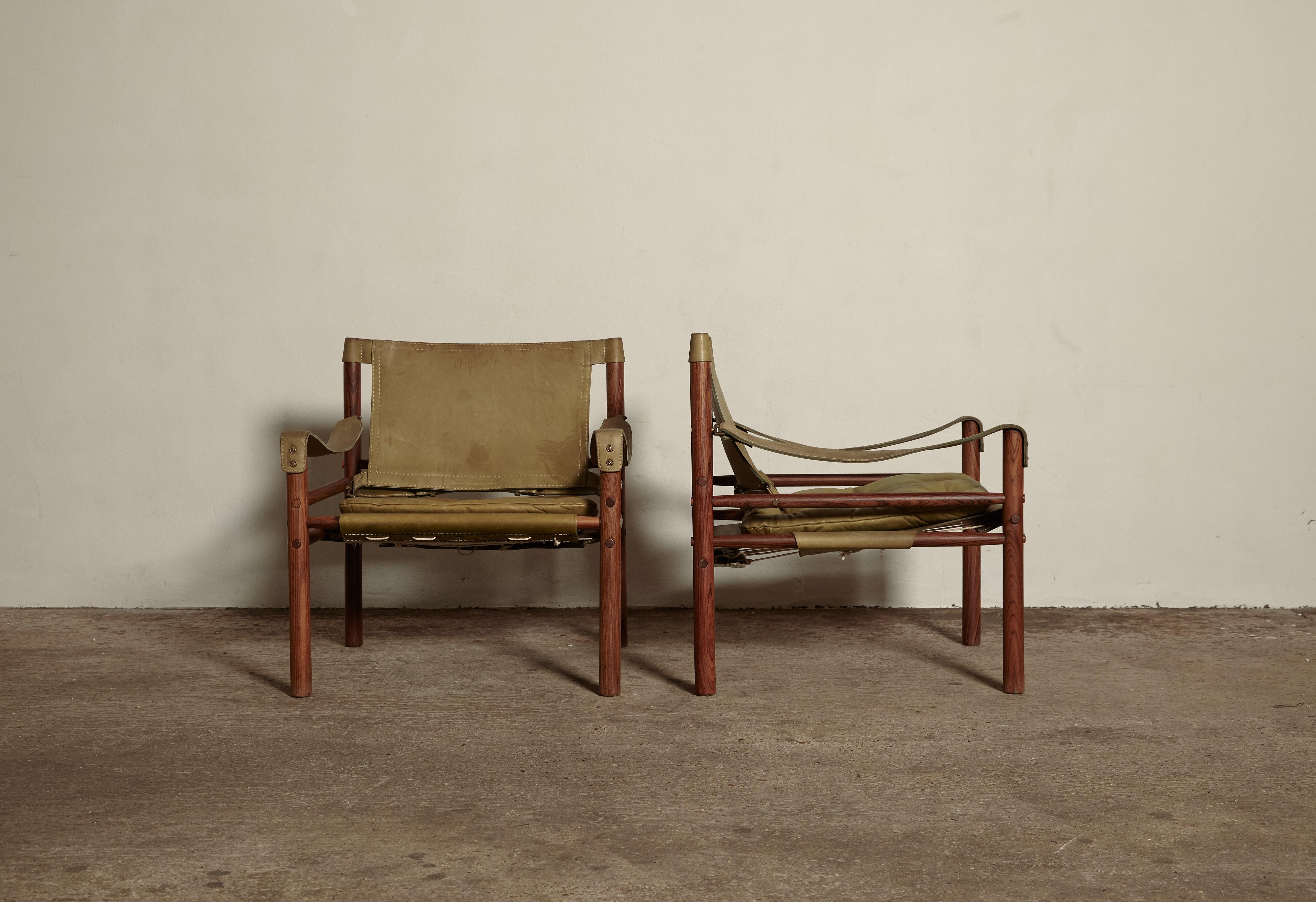 Mid-Century Modern Pair of Arne Norell Safari Chairs, Green Leather, Sweden, 1970s