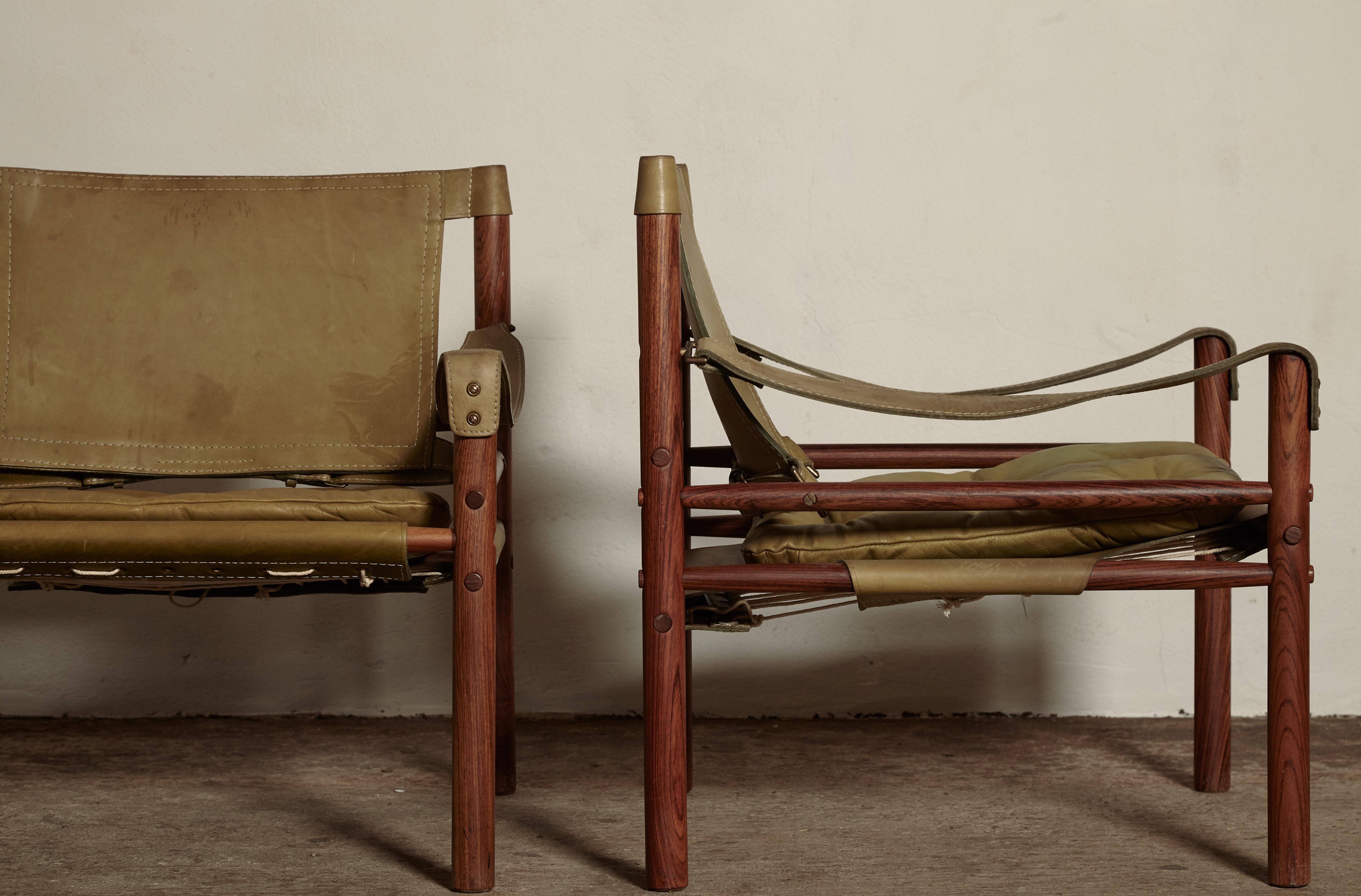 Swedish Pair of Arne Norell Safari Chairs, Green Leather, Sweden, 1970s