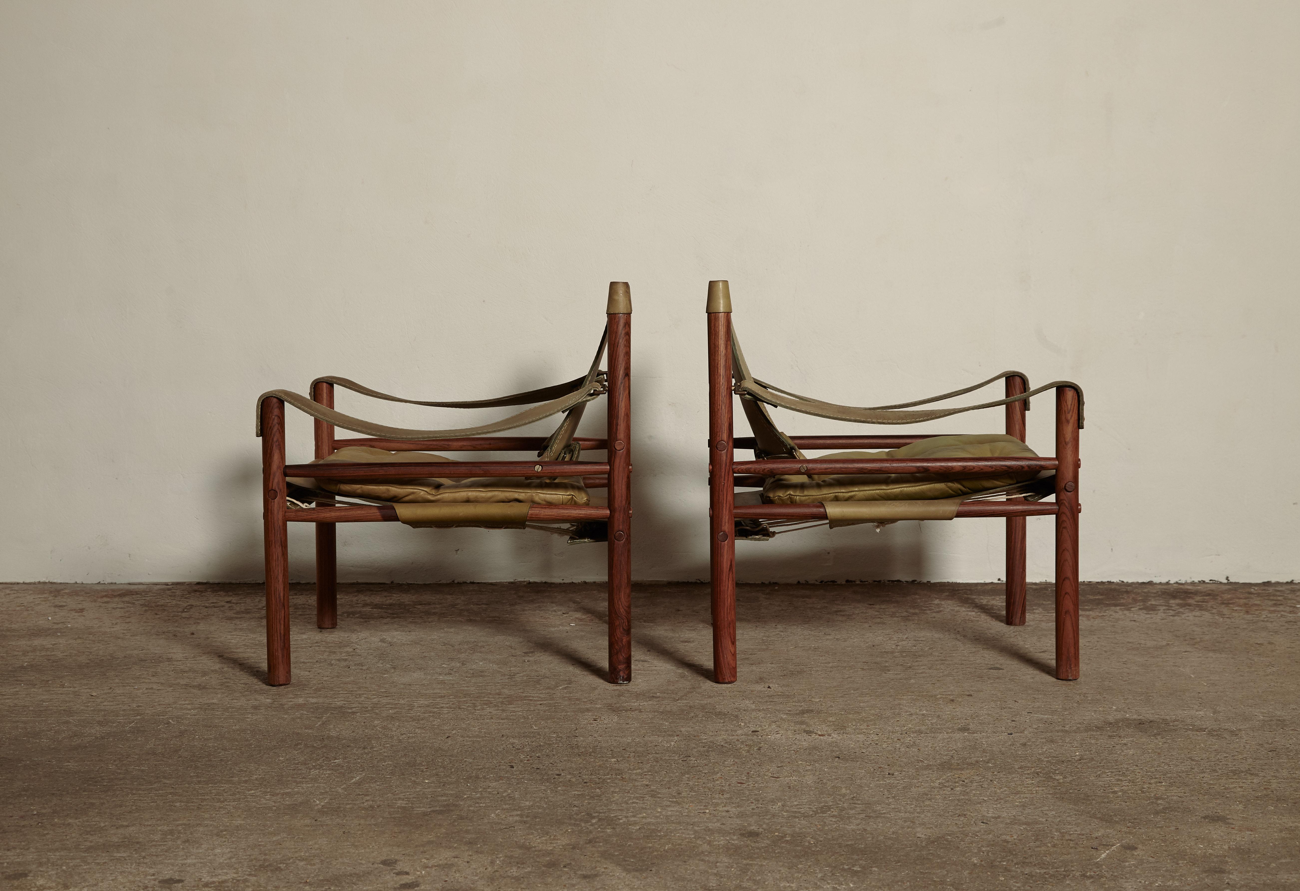Pair of Arne Norell Safari Chairs, Green Leather, Sweden, 1970s In Good Condition In London, GB