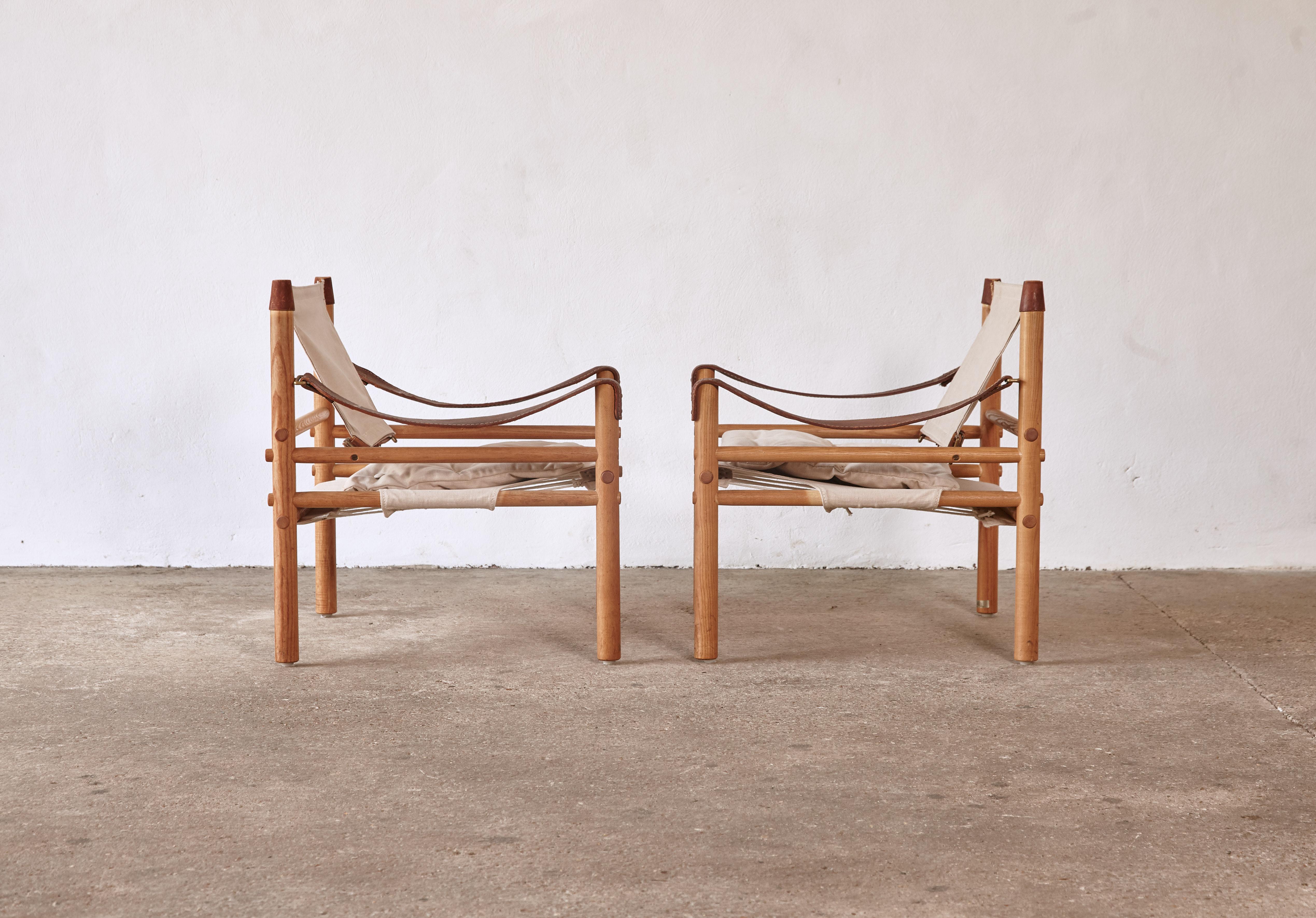 Pair of Arne Norell Safari Sirocco Lounge Chairs, Norell Mobel, Sweden, 1970s In Good Condition In LEWES, GB