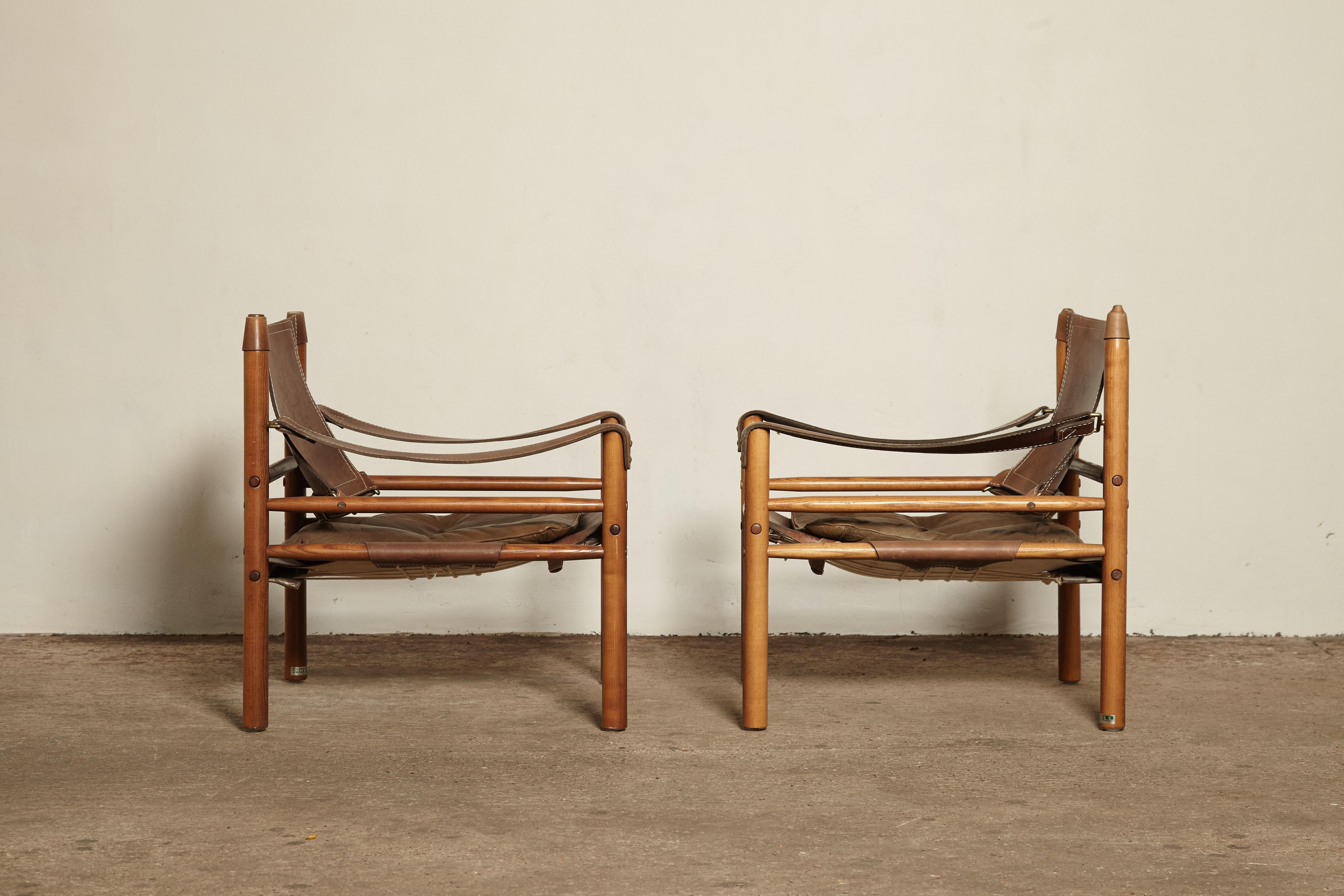 Pair of Arne Norell Sirocco Safari Chairs, Norell Mobel, Sweden, 1970s In Good Condition In London, GB