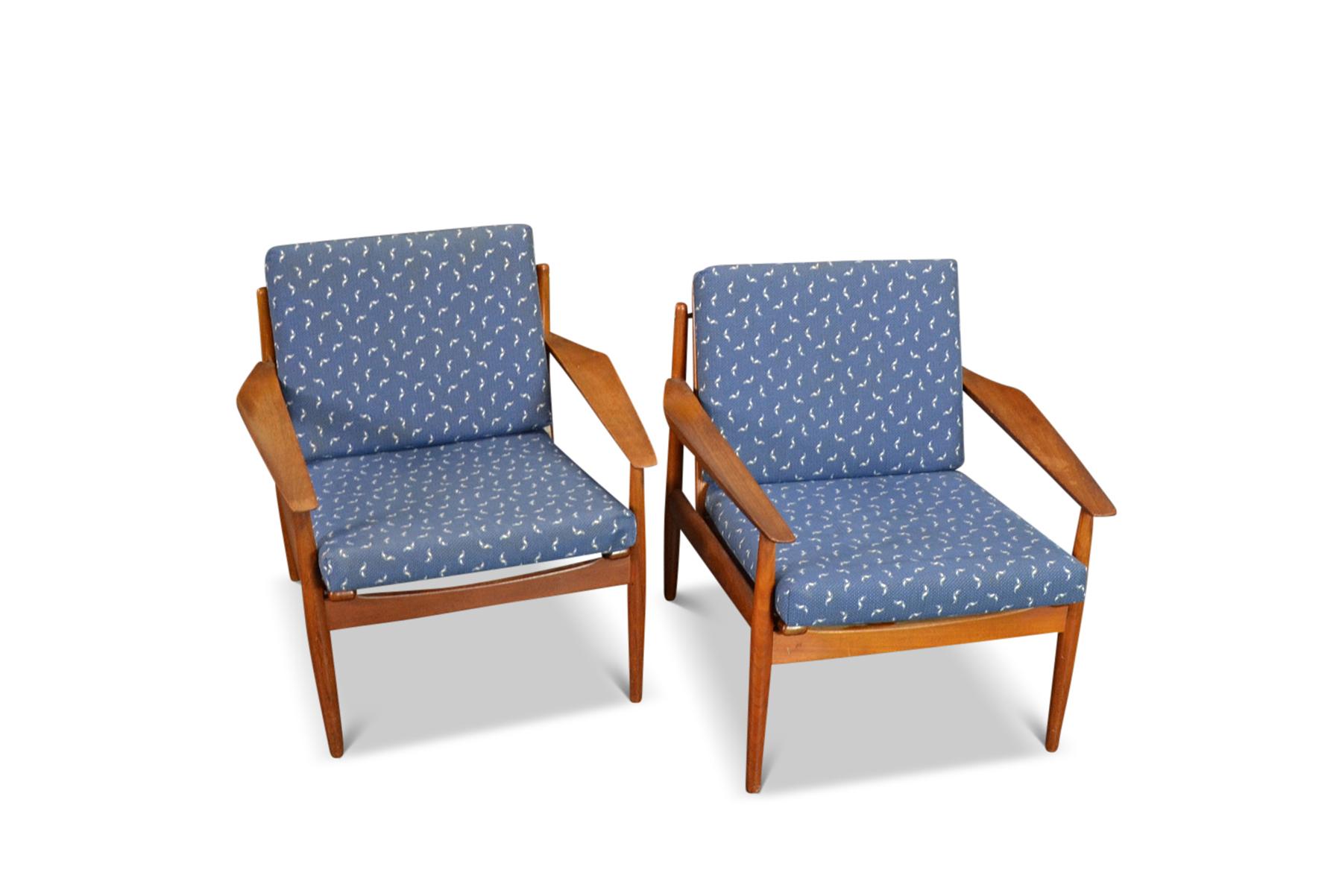 Pair of Arne Vodder Teak Lounge Chairs In Excellent Condition In Berkeley, CA