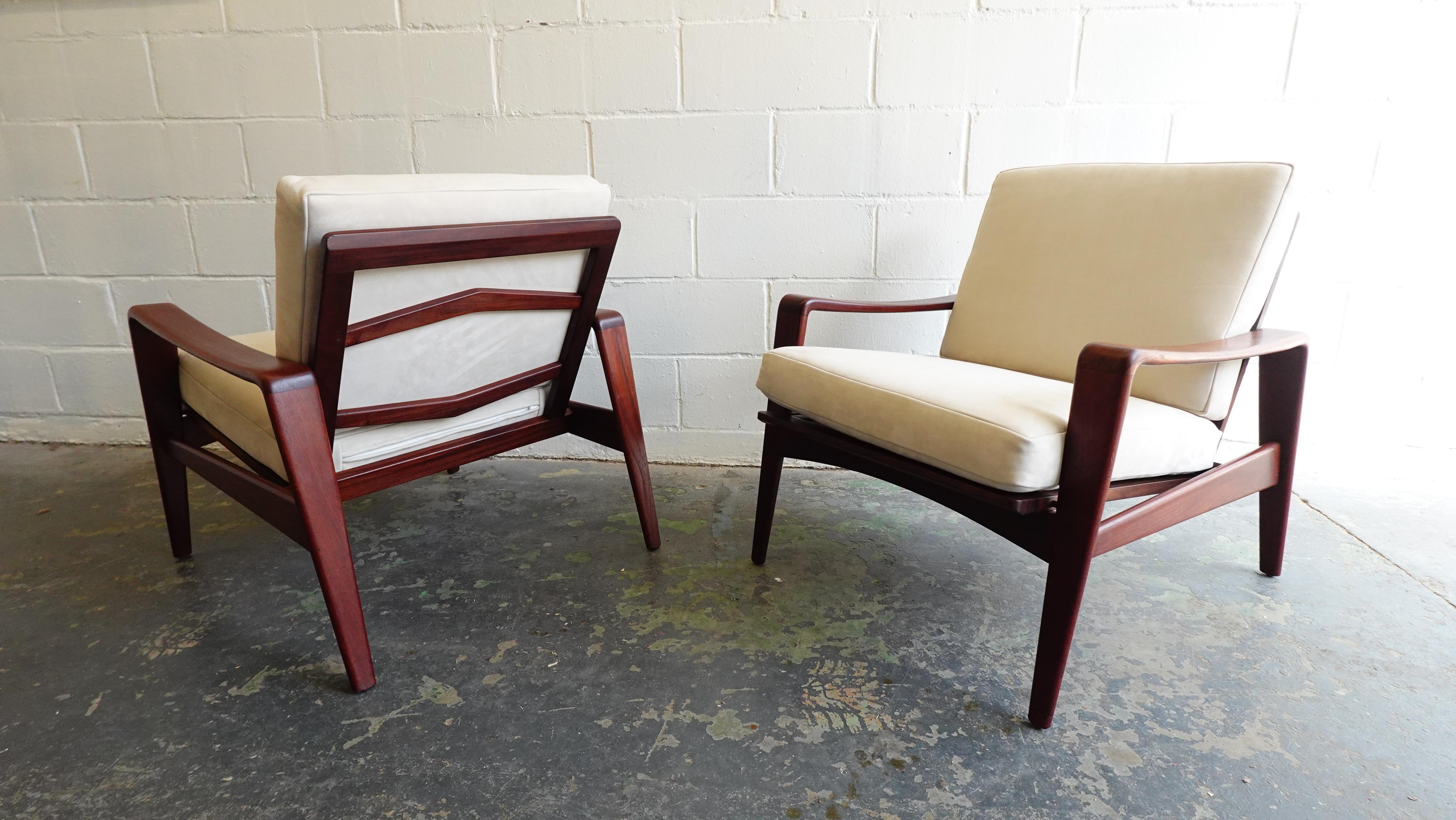 Pair of Arne Wahl Iverson Lounge Chairs for Komfort in Teak & Leather, 1960 For Sale 4