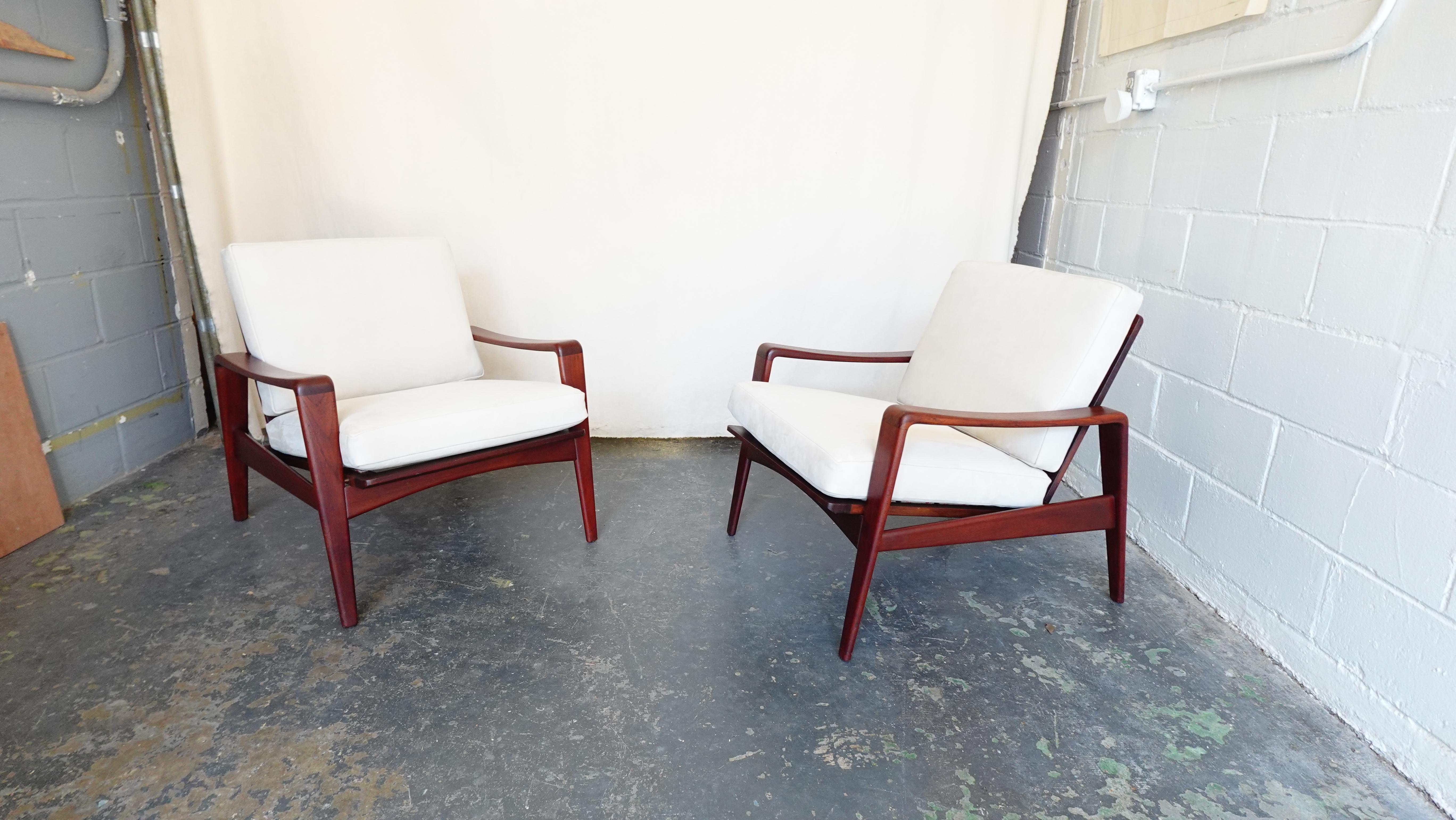 Pair of Arne Wahl Iverson Lounge Chairs for Komfort in Teak & Leather, 1960 For Sale 11