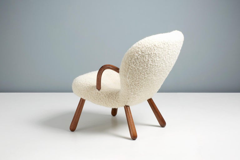 Re-Edition Clam Chairs by Arnold Madsen in boucle fabric  For Sale 1