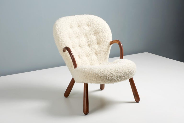 Re-Edition Clam Chairs by Arnold Madsen in boucle fabric  For Sale 2