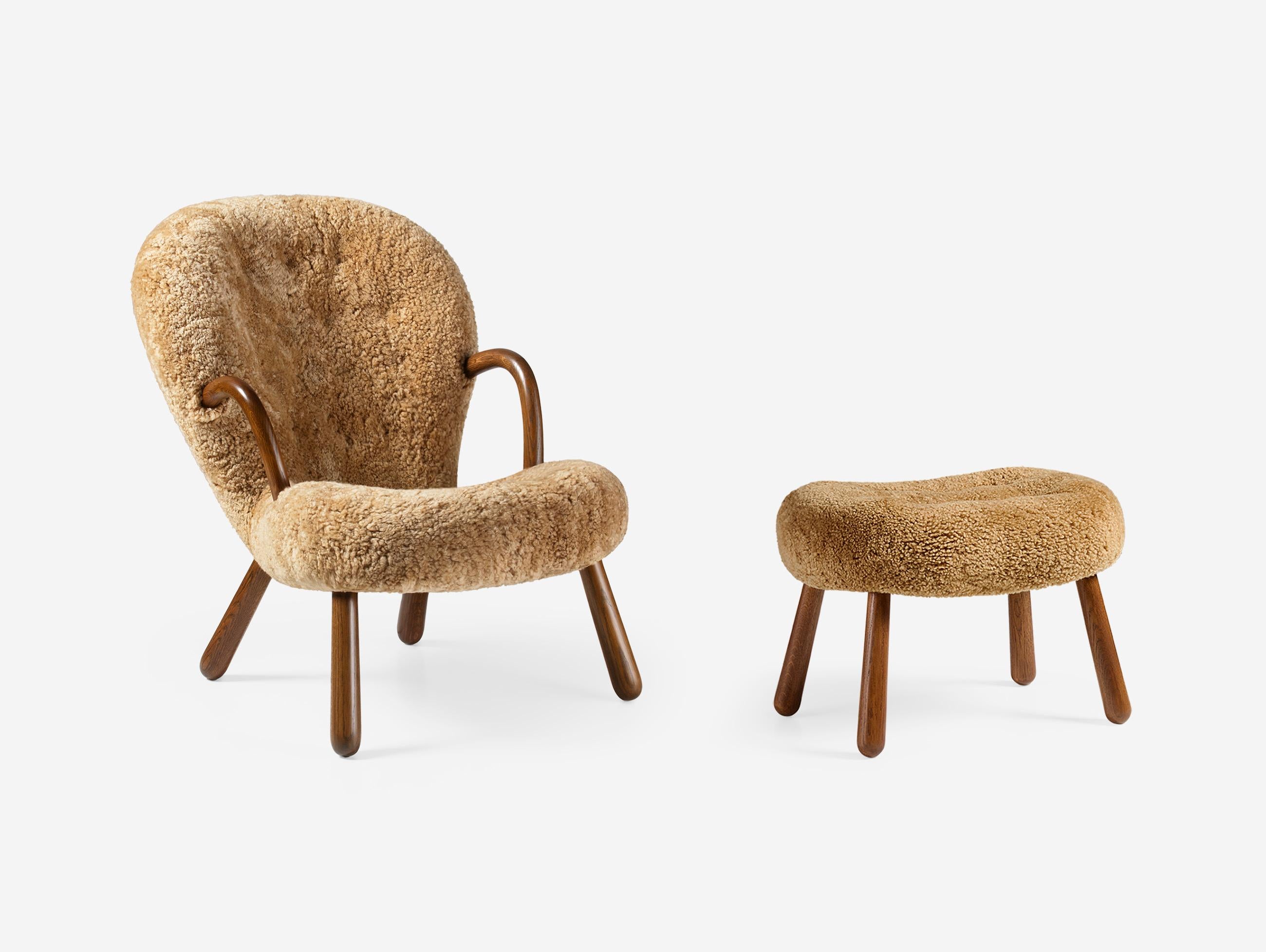 Pair of Arnold Madsen Sheepskin Clam Stools In New Condition For Sale In London, England