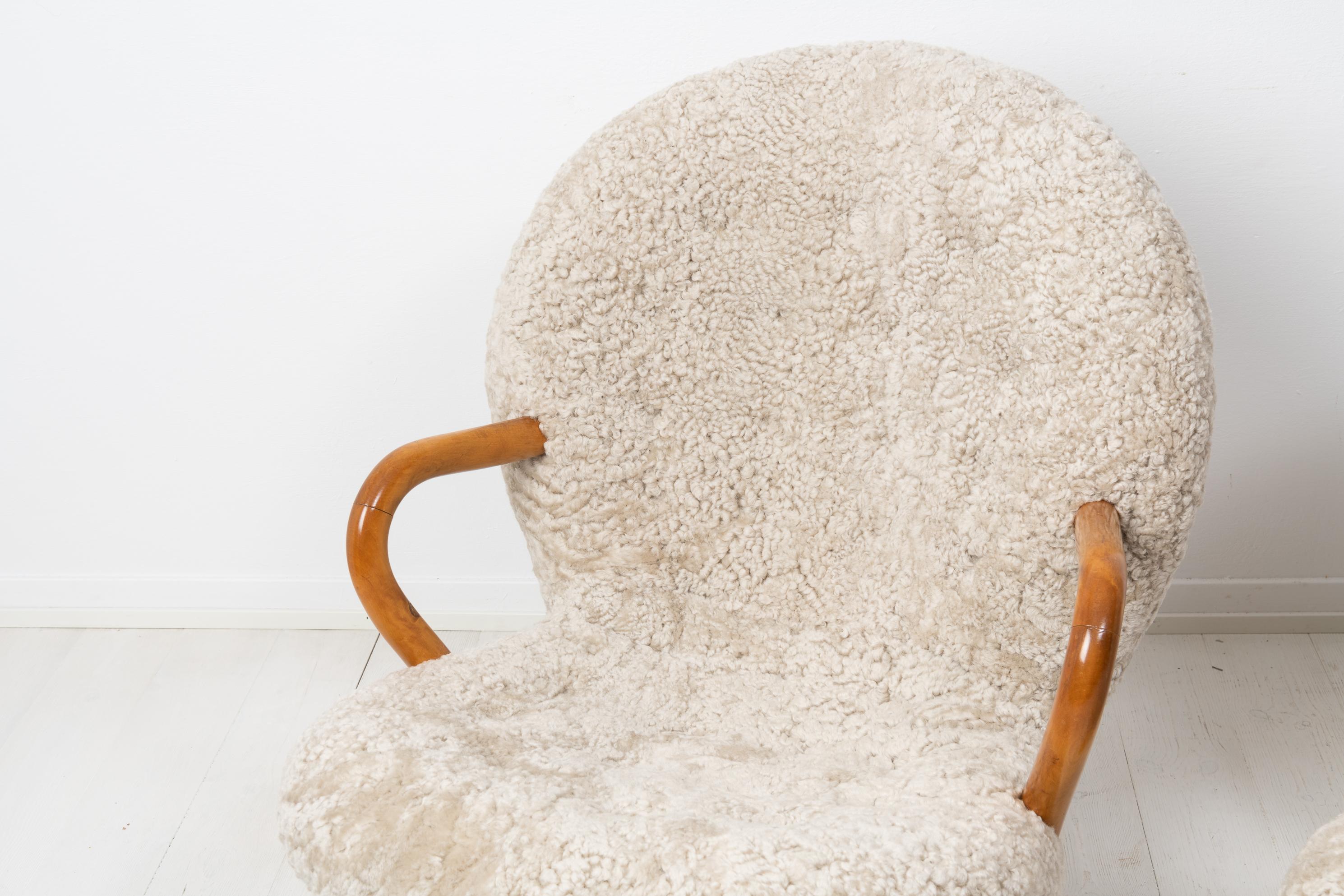 Pair of Arnold Madsen Sheepskin Muslinge 'Clam' Chairs 3