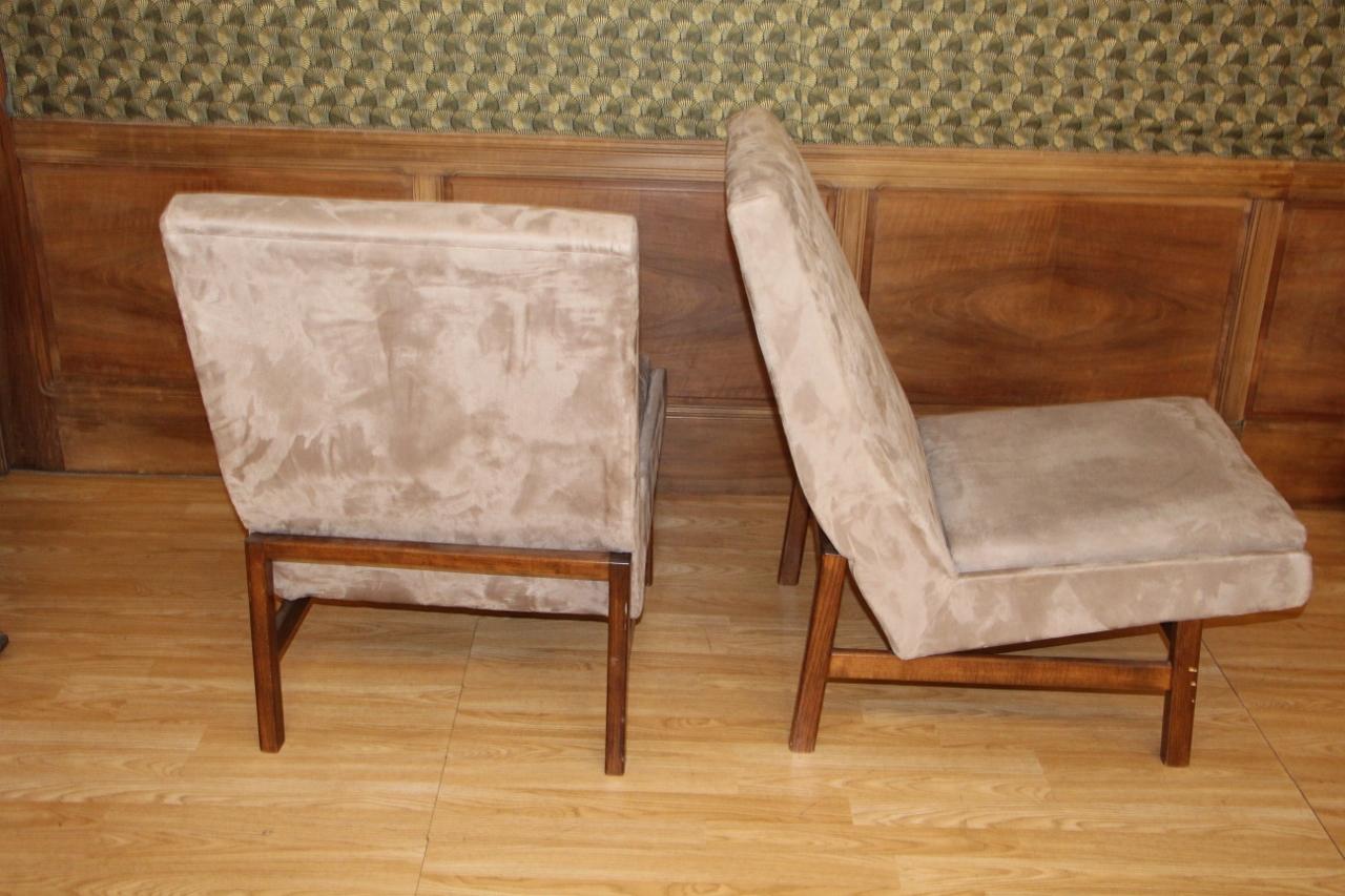 French Pair Of Arp Armchairs, Pierre Guariche, Joseph-andré Motte And Michel Mortier For Sale