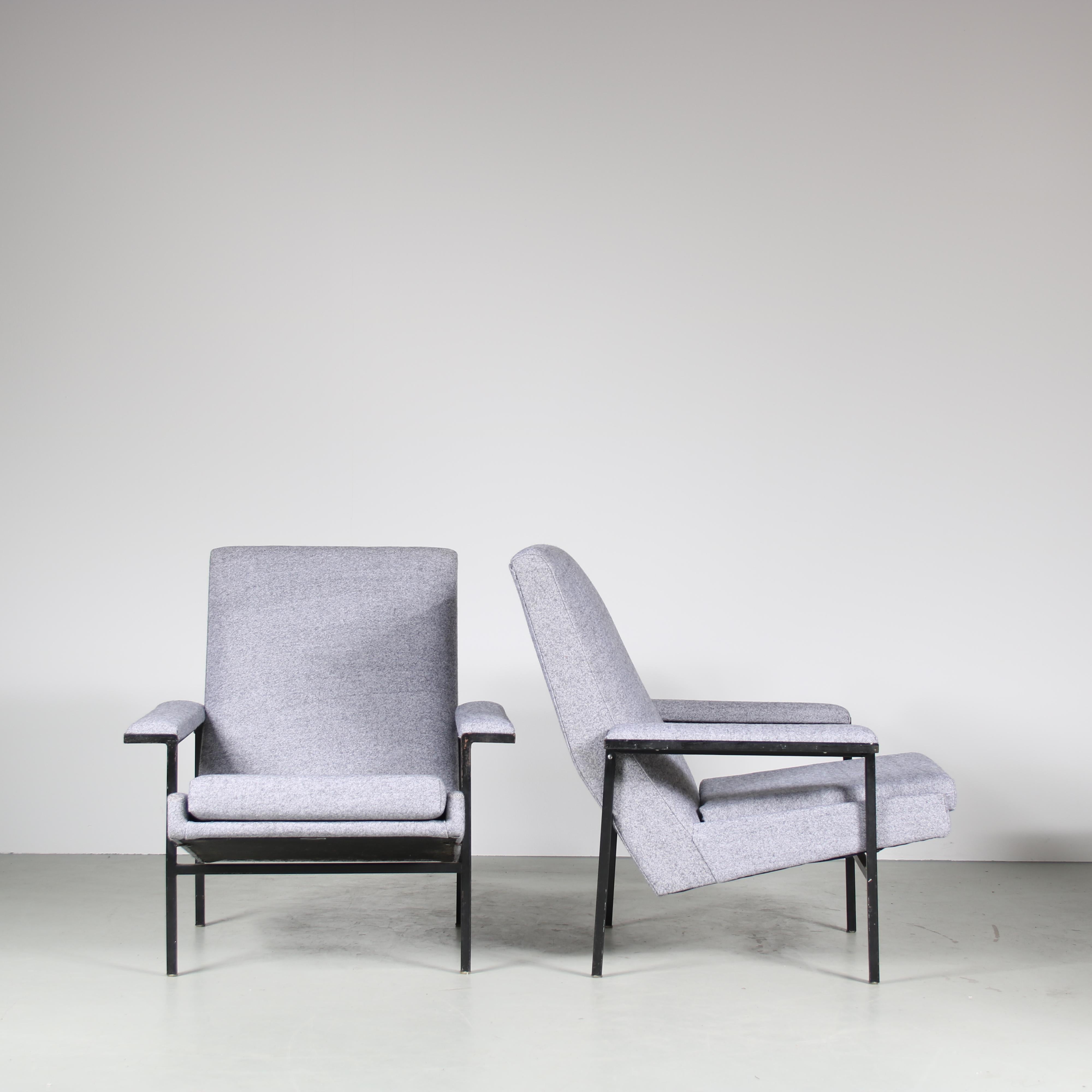 Mid-20th Century Pair of Arp Chairs by Steiner, France, 1950 For Sale
