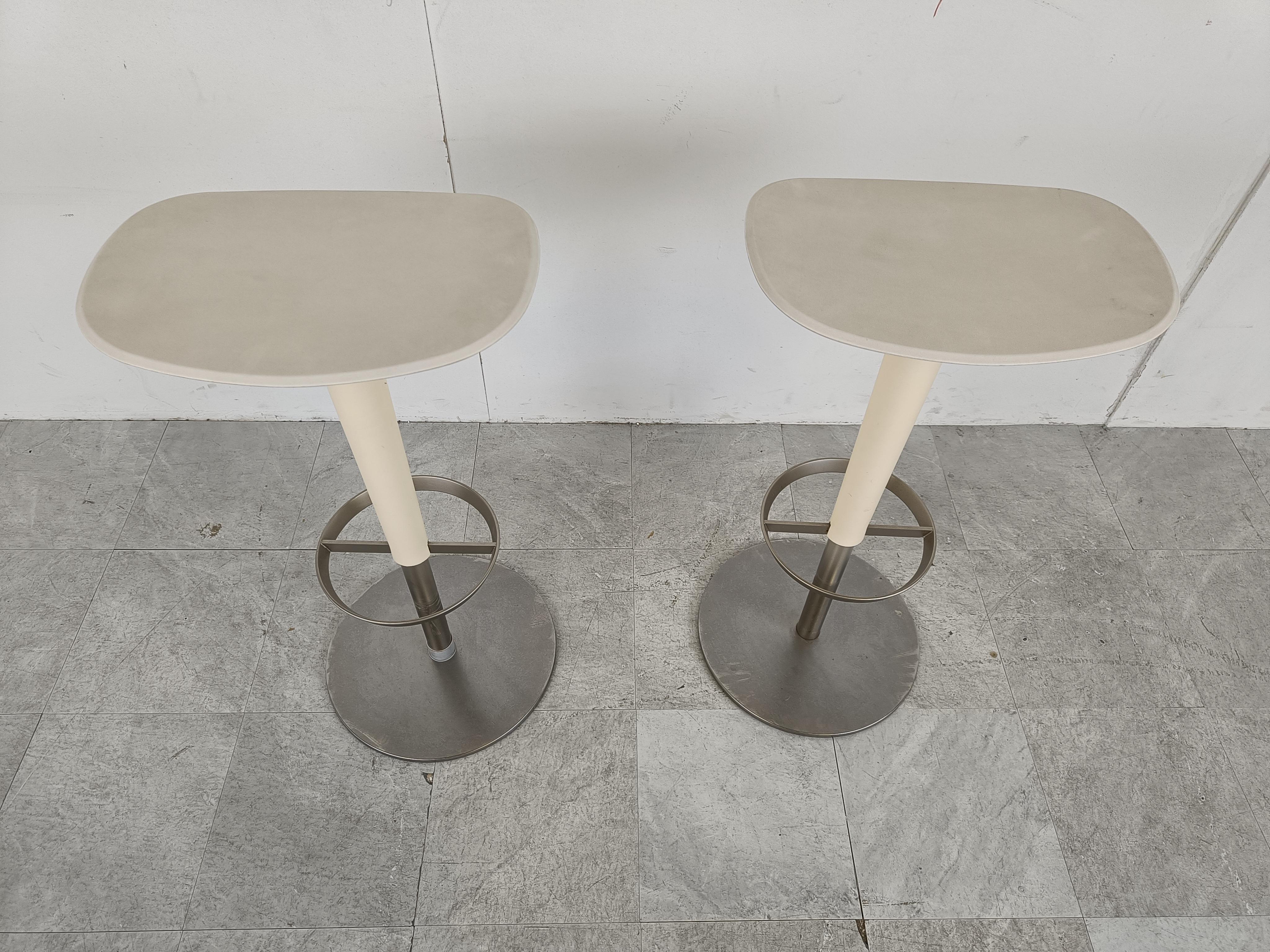Mid-Century Modern Pair of Arper Bar Stools, 1990s For Sale