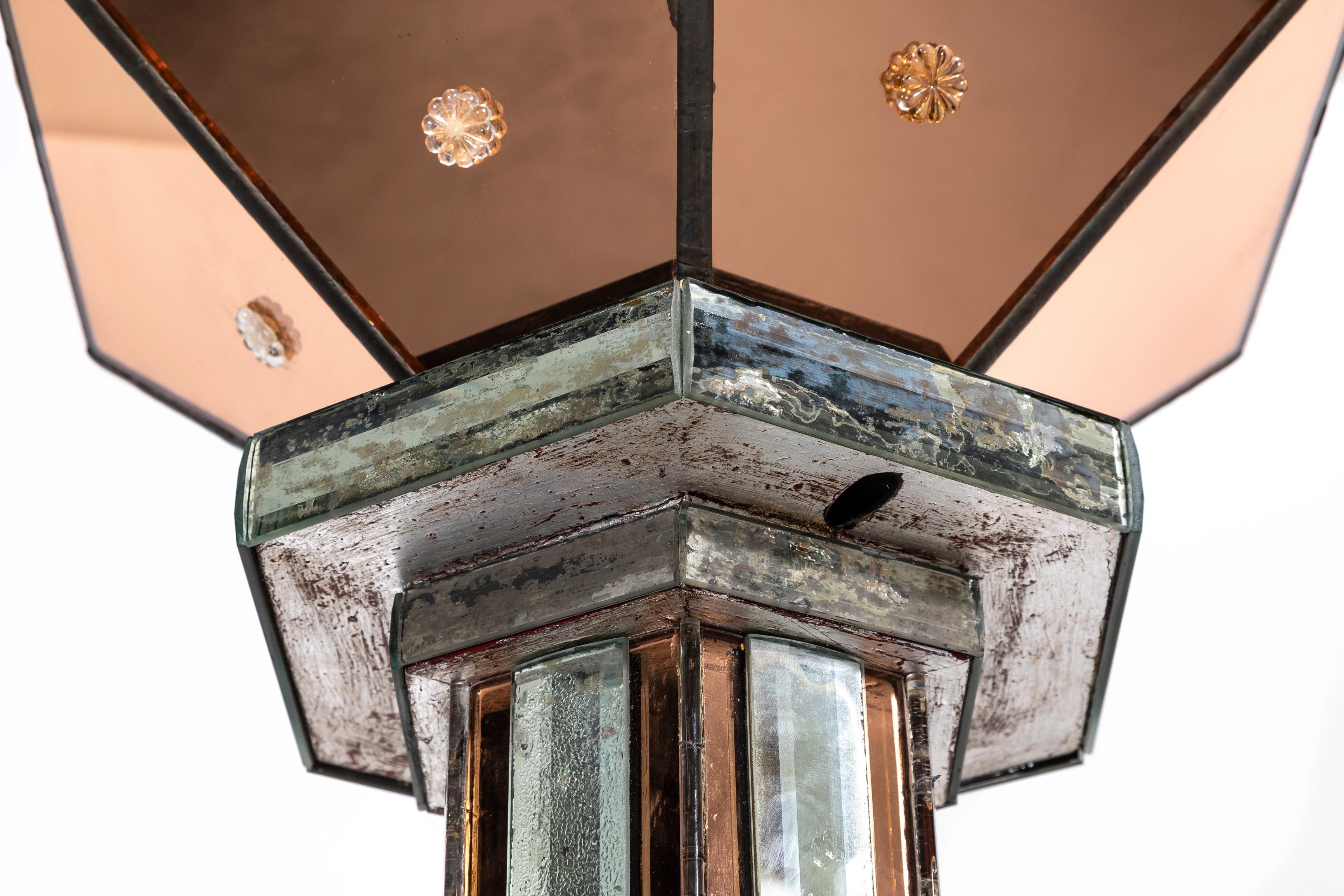 Coppia di lampade da terra Art Deco Mirror a 2 colori Attb. Maison Jansen In condizioni buone in vendita a New York, NY