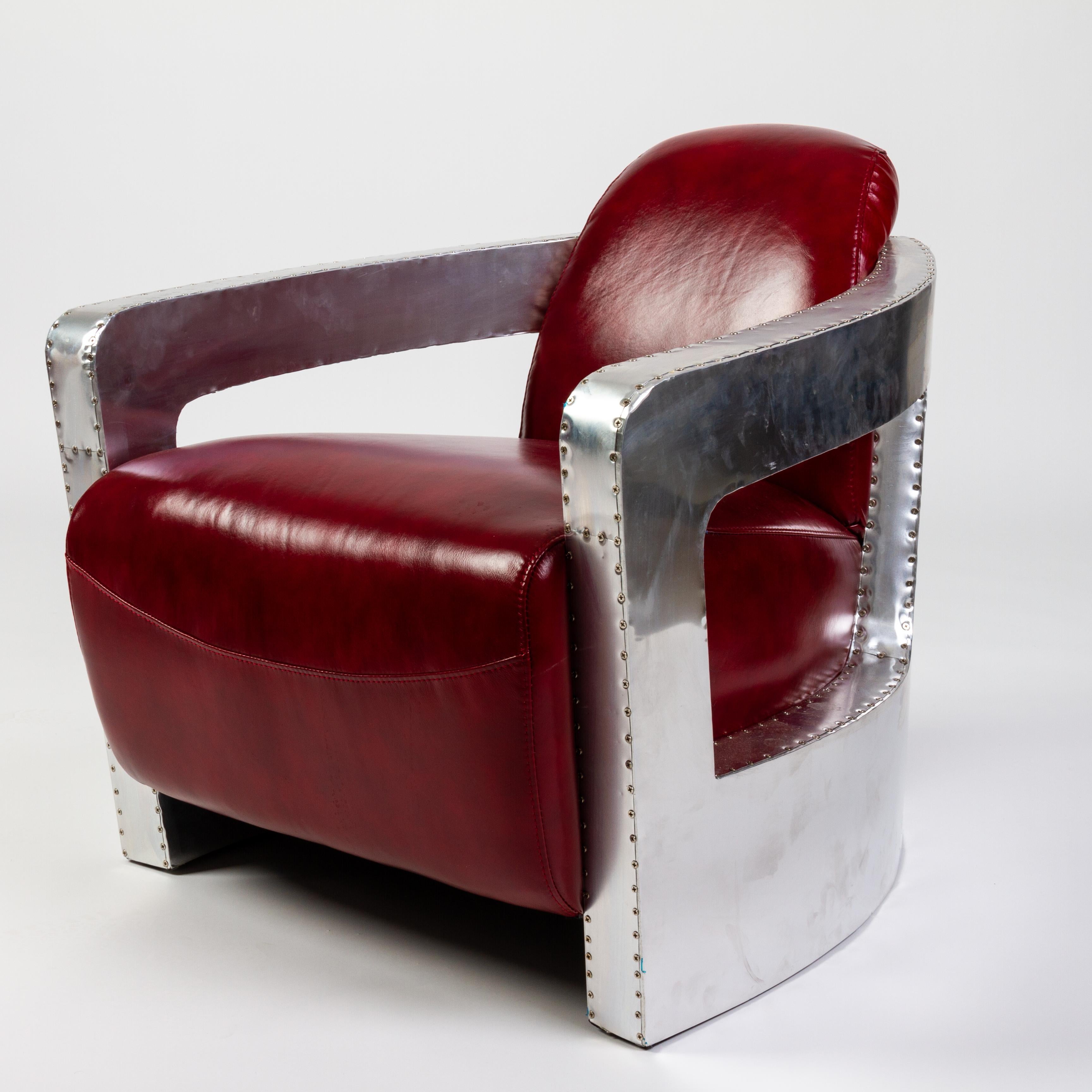 Pair of Art Deco Aluminium & Leather Aviator Model Armchairs  In Good Condition For Sale In Nottingham, GB
