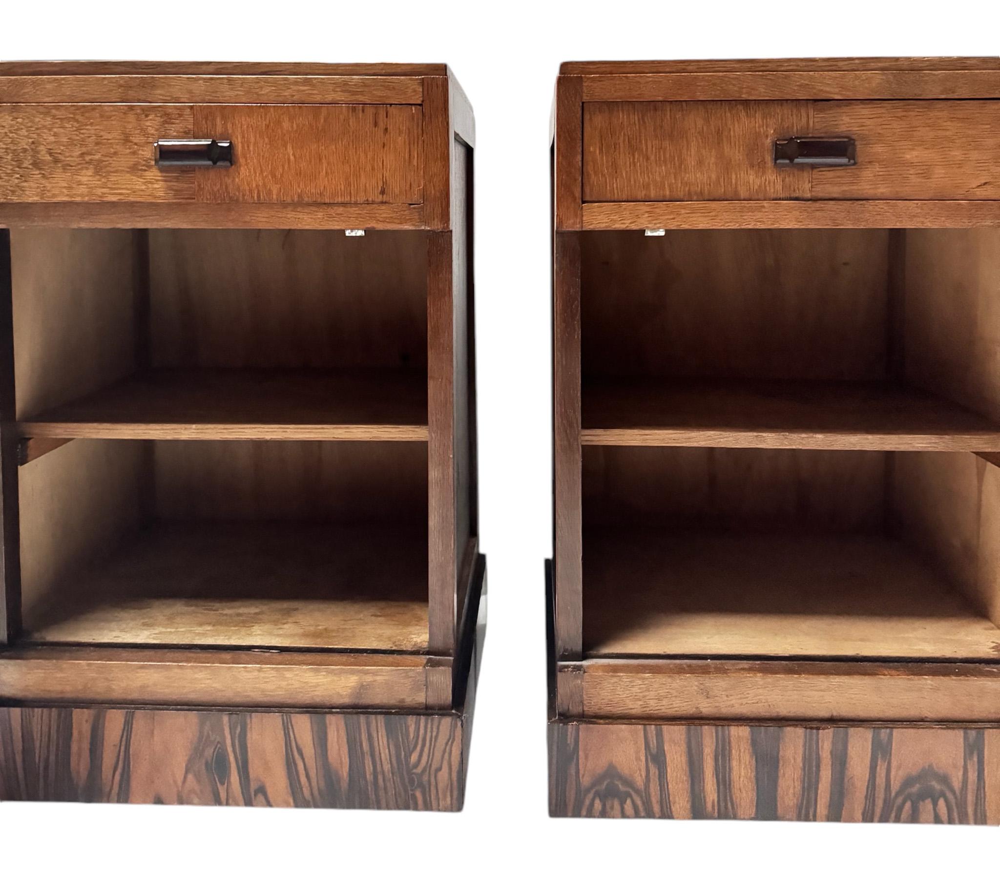 Early 20th Century Pair of Art Deco Amsterdamse School Nightstands or Bedside Tables, 1920s For Sale