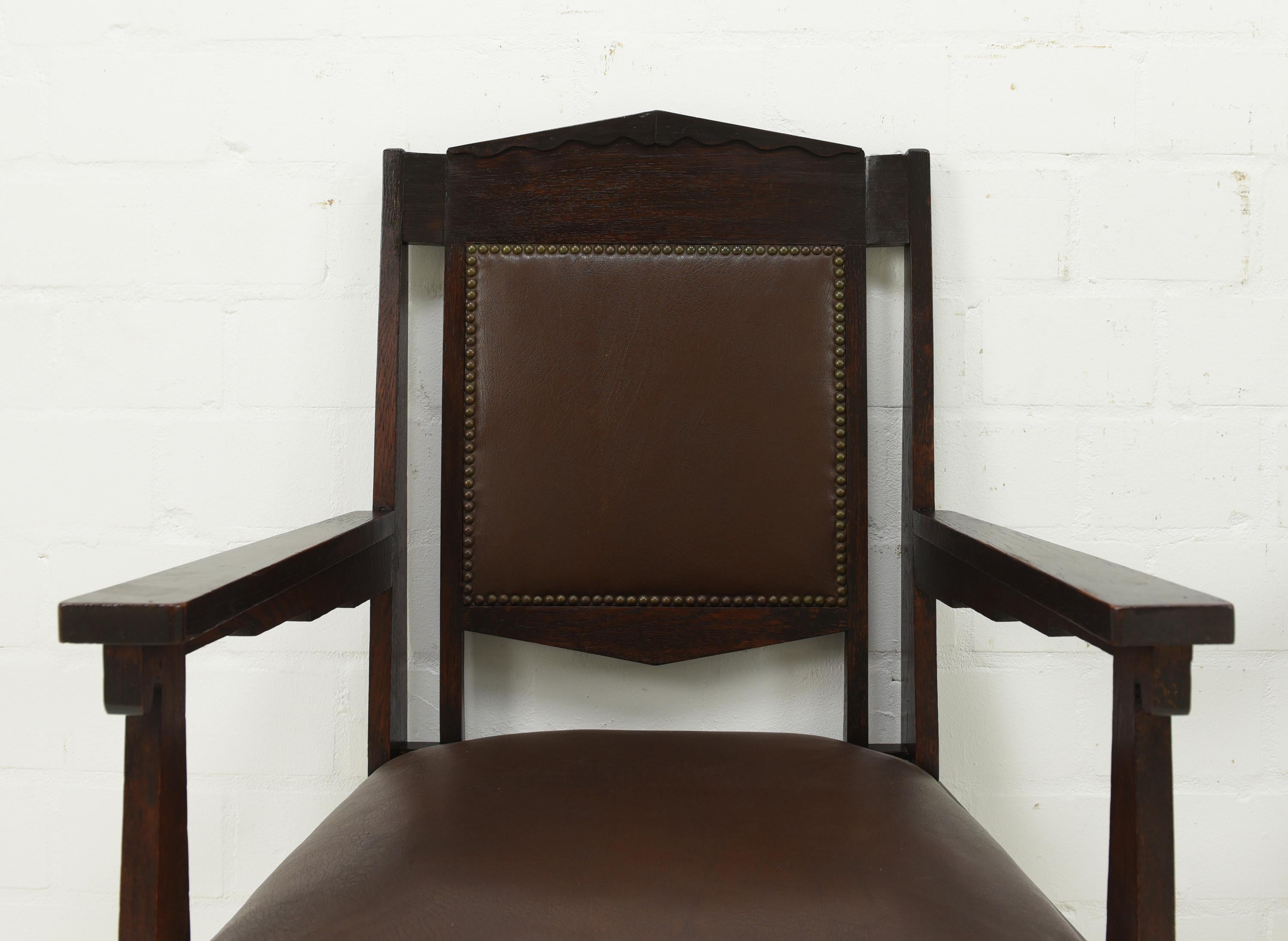 20th Century Pair of Art Deco Armchair Desk Chairs in Solid Oak, 1925 For Sale